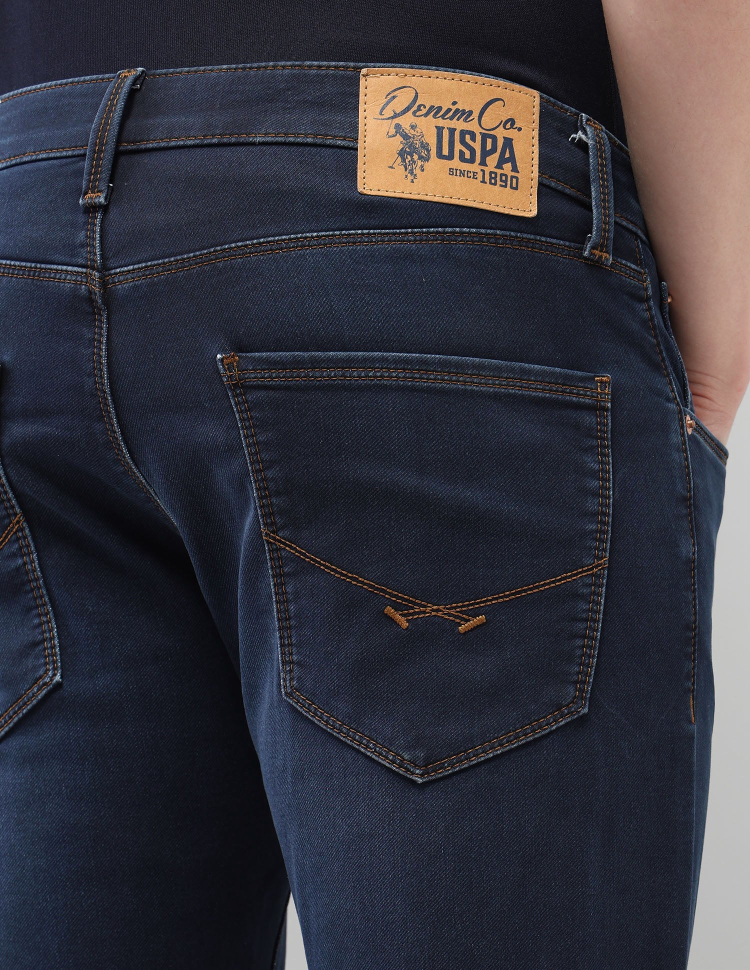 Henry Tapered Fit Blue Jeans - Image 8