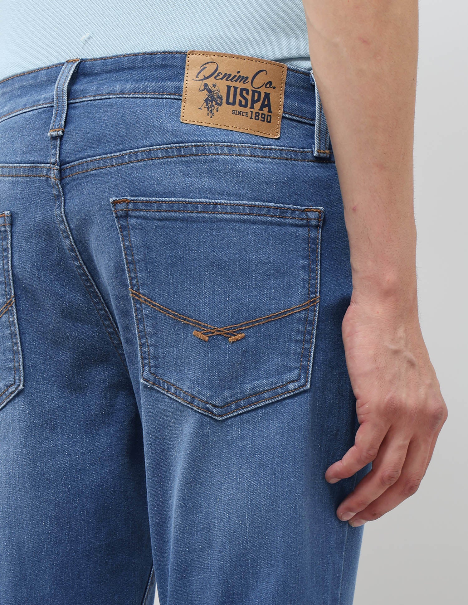 Henry Tapered Fit Blue Jeans - Image 8