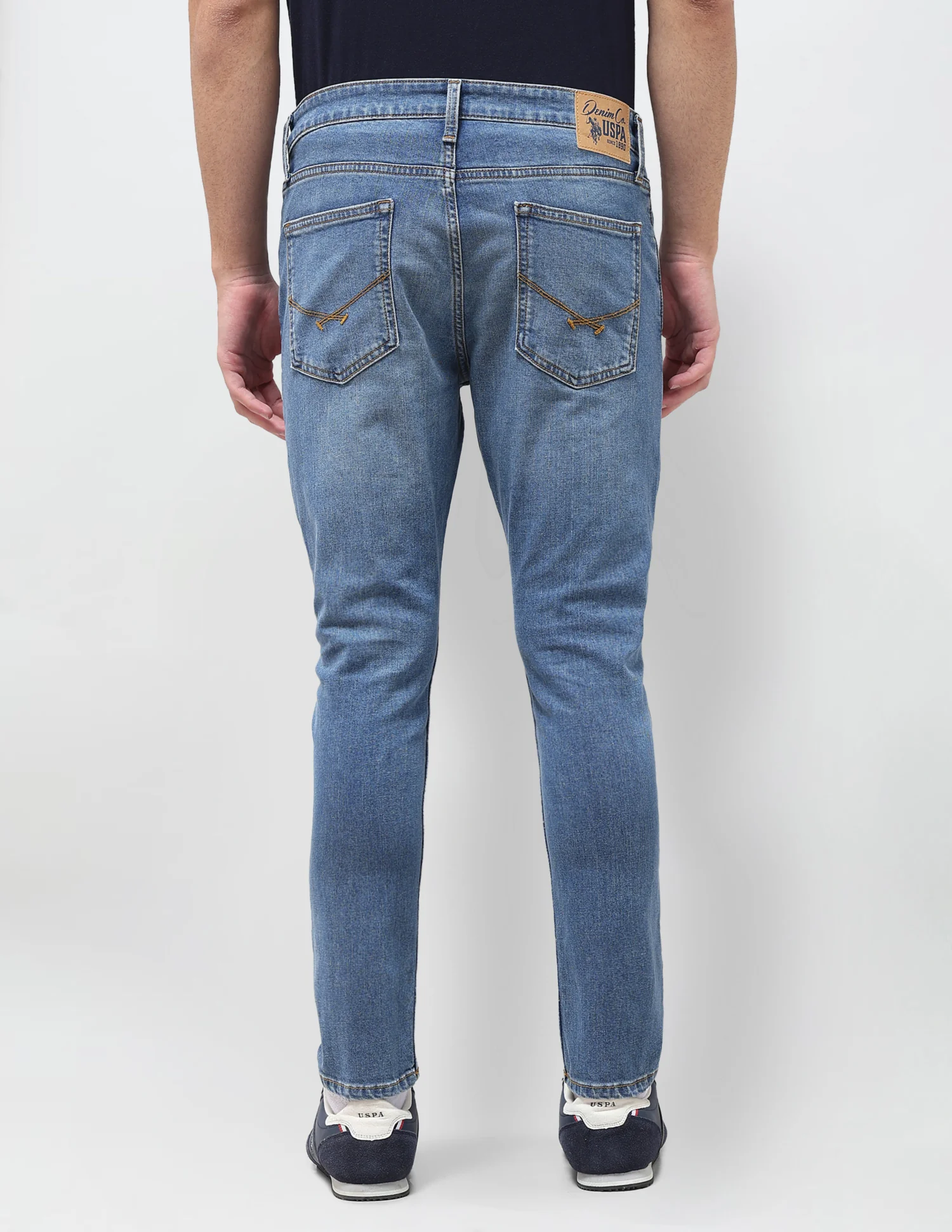 Henry Tapered Fit Blue Jeans - Image 5