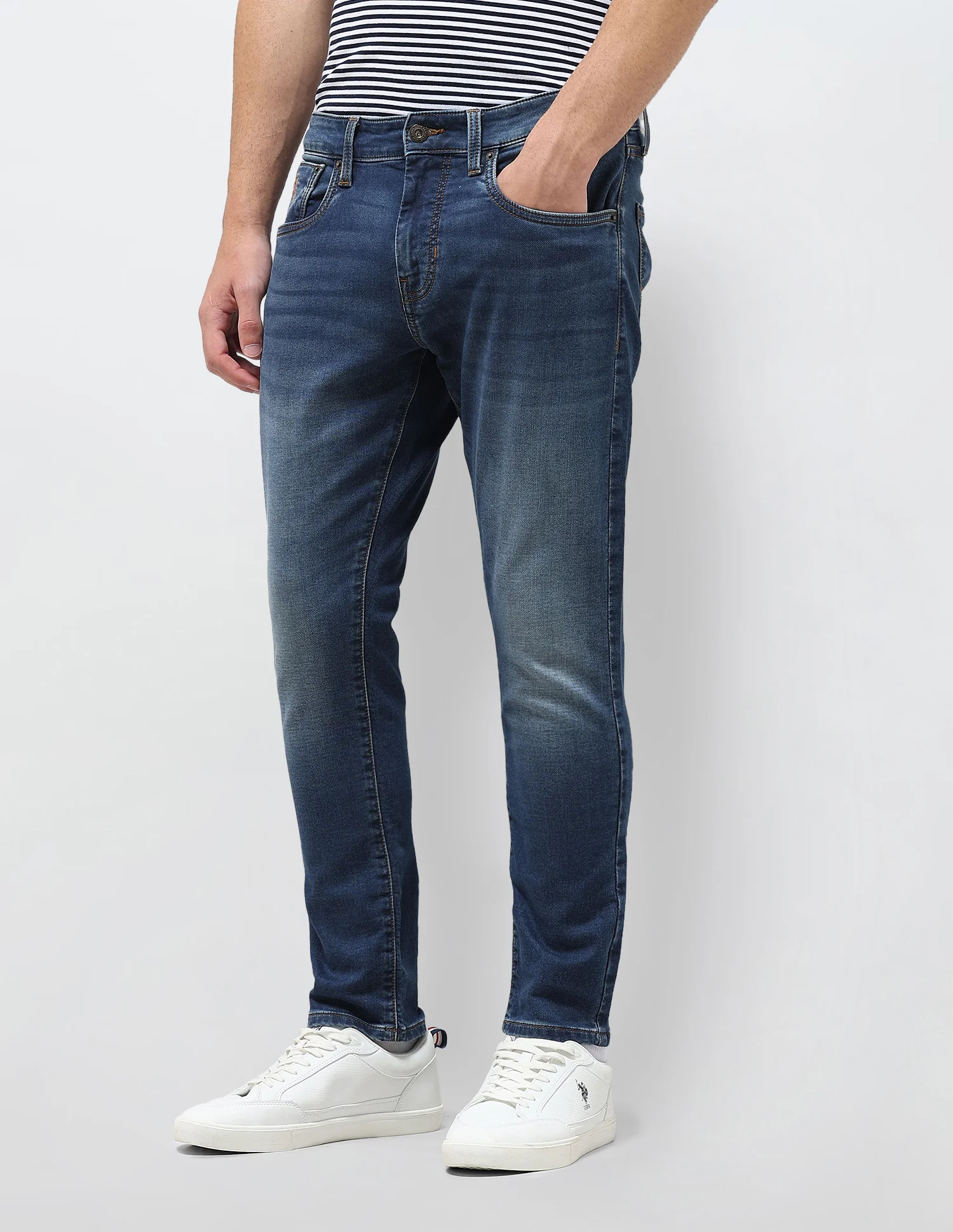 Henry Tapered Fit Blue Jeans - Image 4