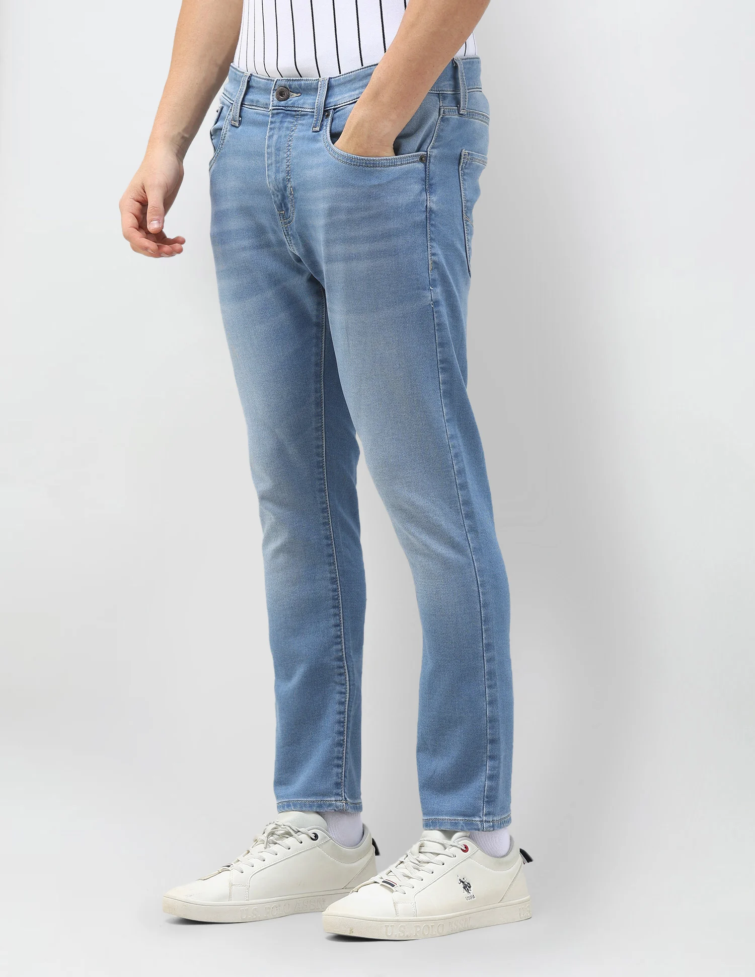 Henry Tapered Fit Blue Jeans - Image 4