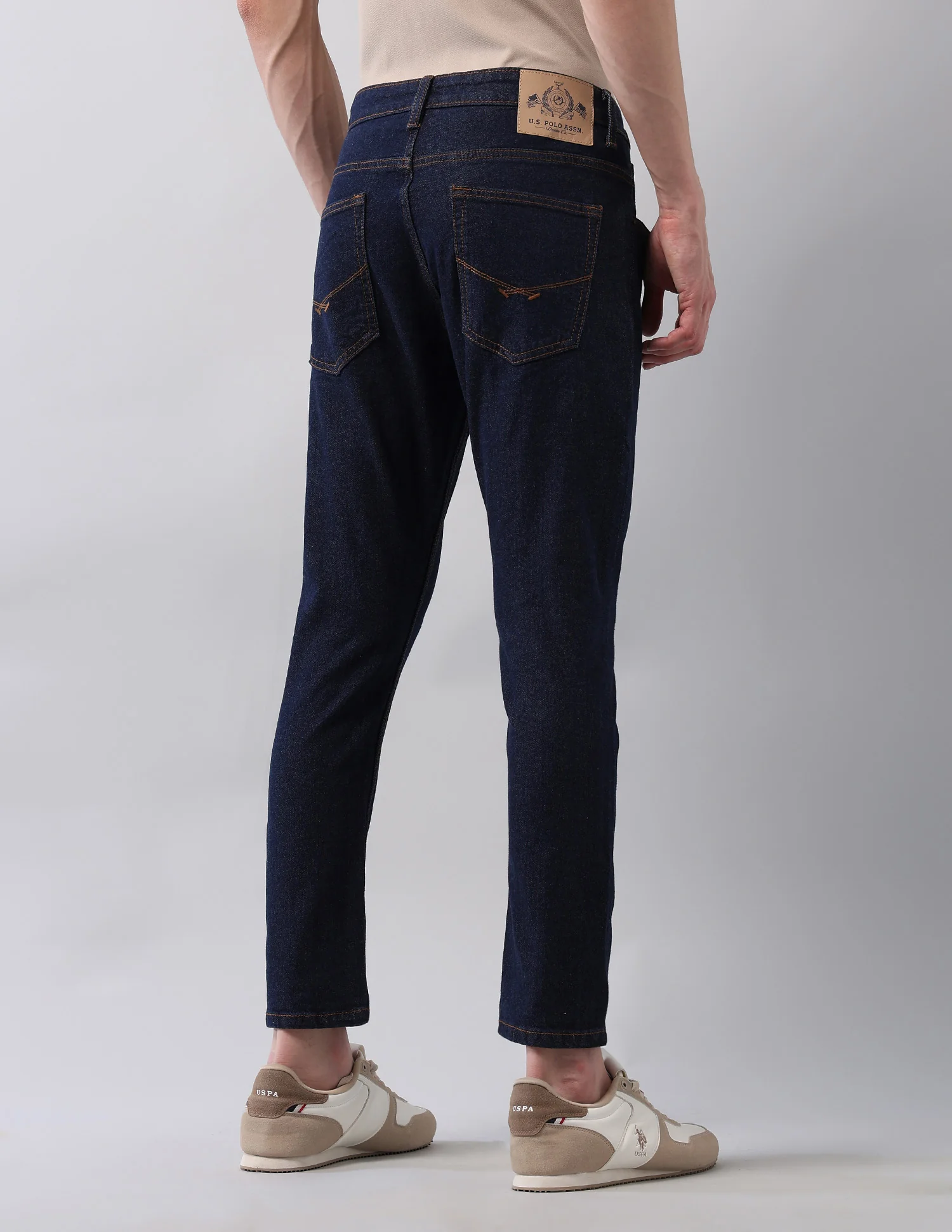 Henry Tapered Fit Blue Jeans - Image 5