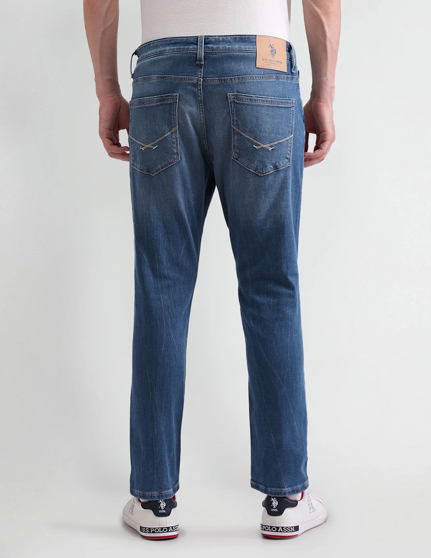 Henry Tapered Fit Blue Jeans - Image 5