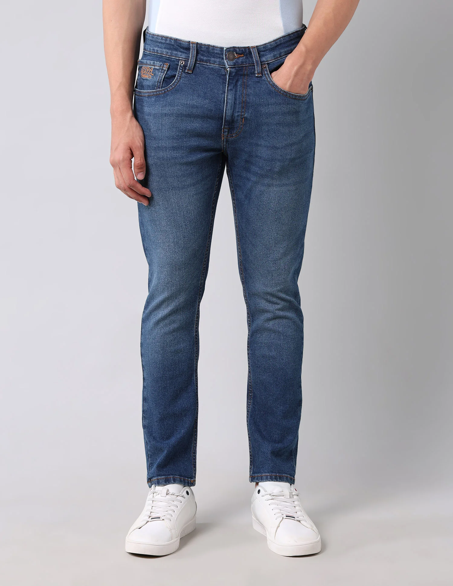 Henry Tapered Fit Blue Jeans - Image 6