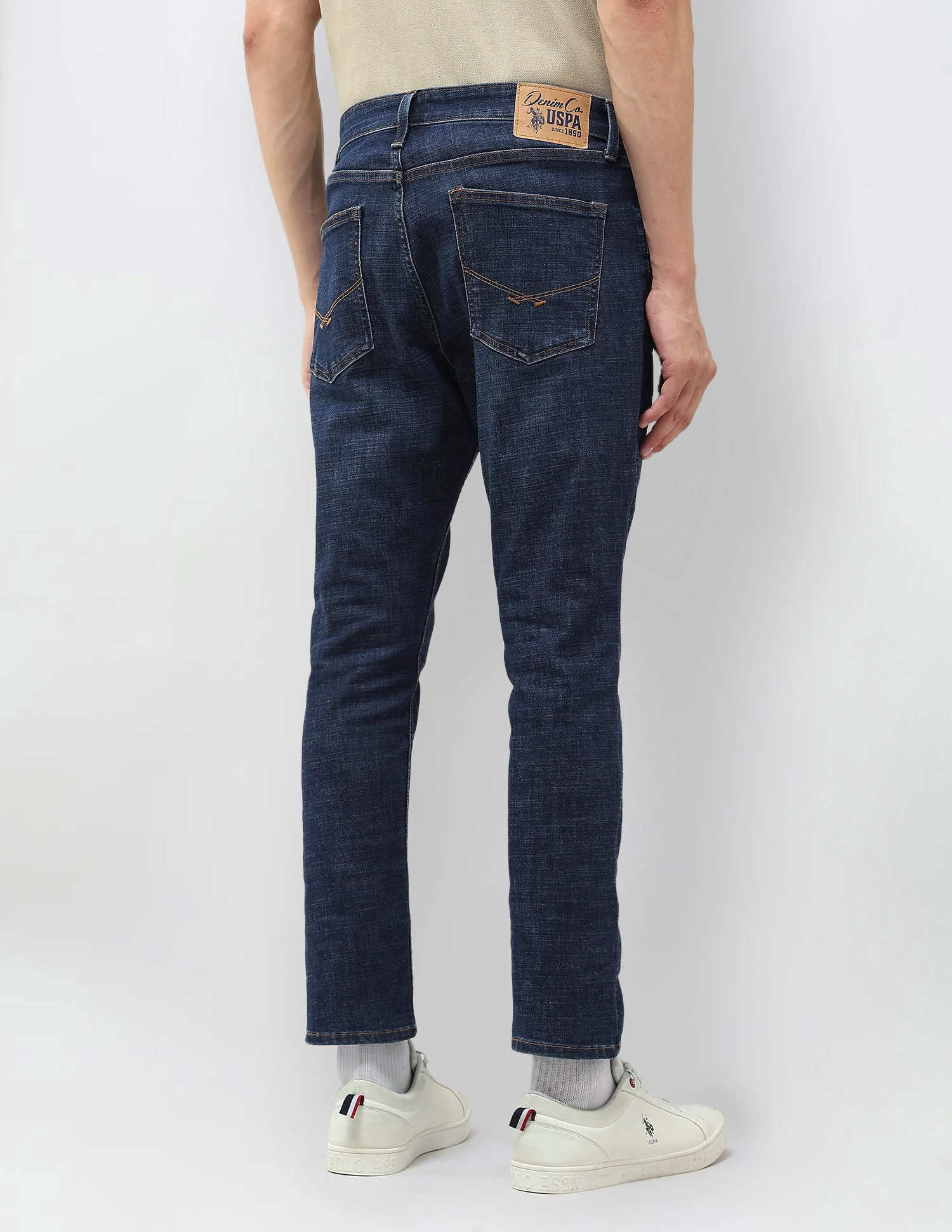 Henry Tapered Fit Blue Jeans - Image 5