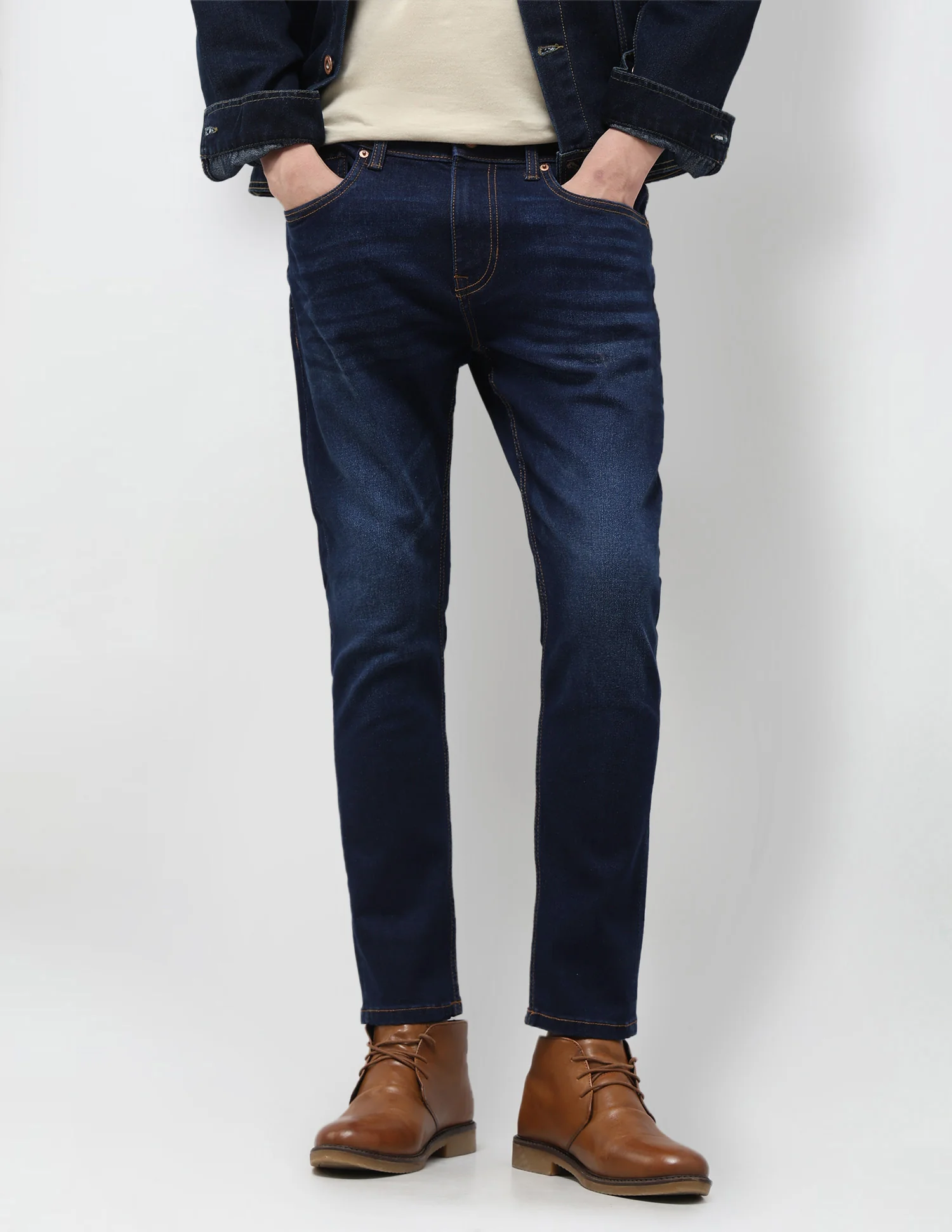 Henry Tapered Fit Blue Jeans