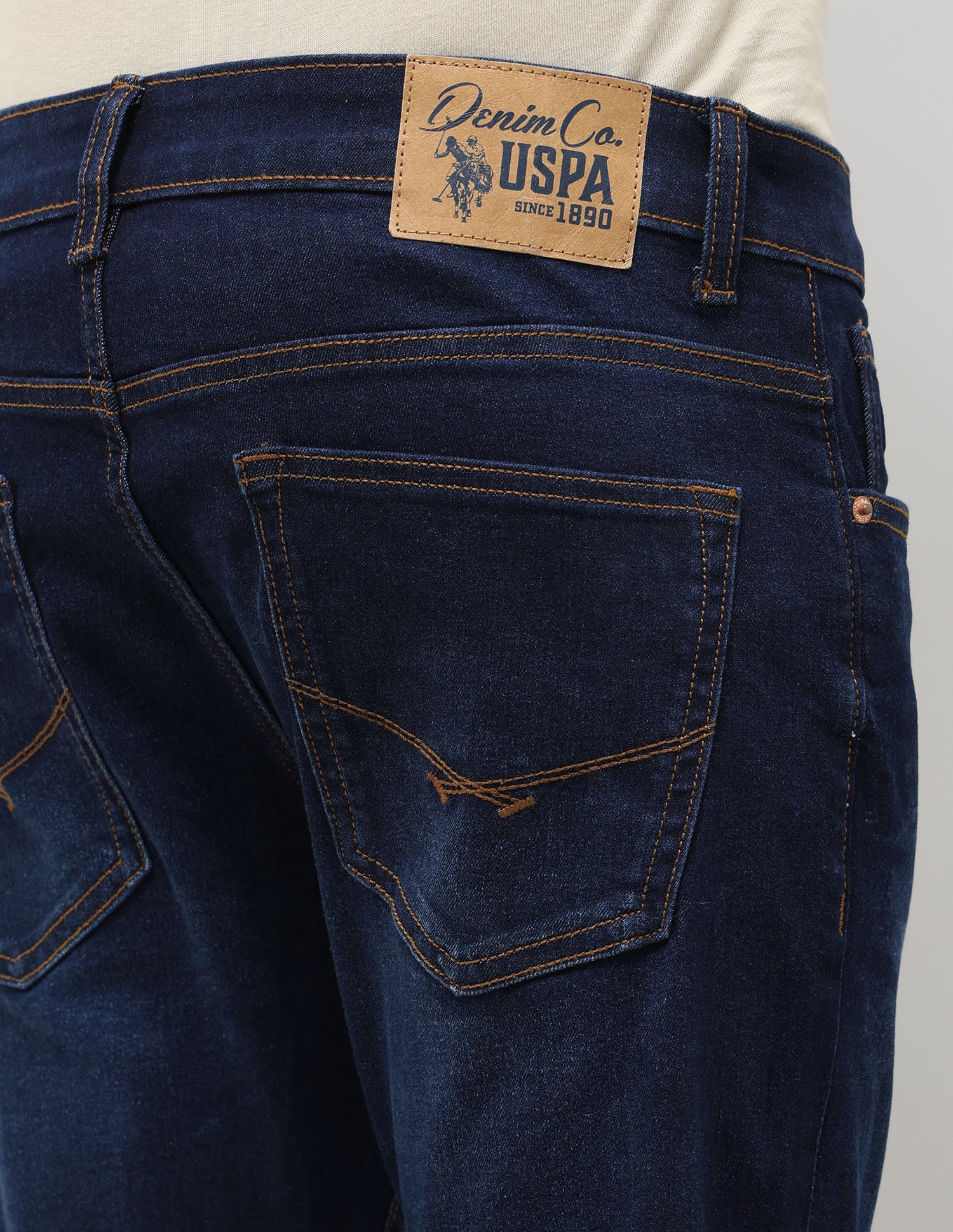 Henry Tapered Fit Blue Jeans - Image 8