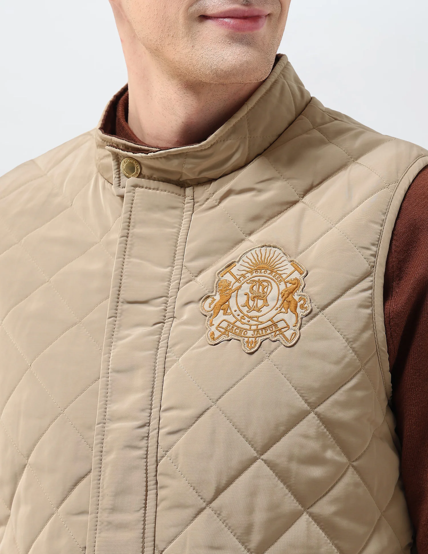 High Neck Solid Quilted Jacket - Image 7