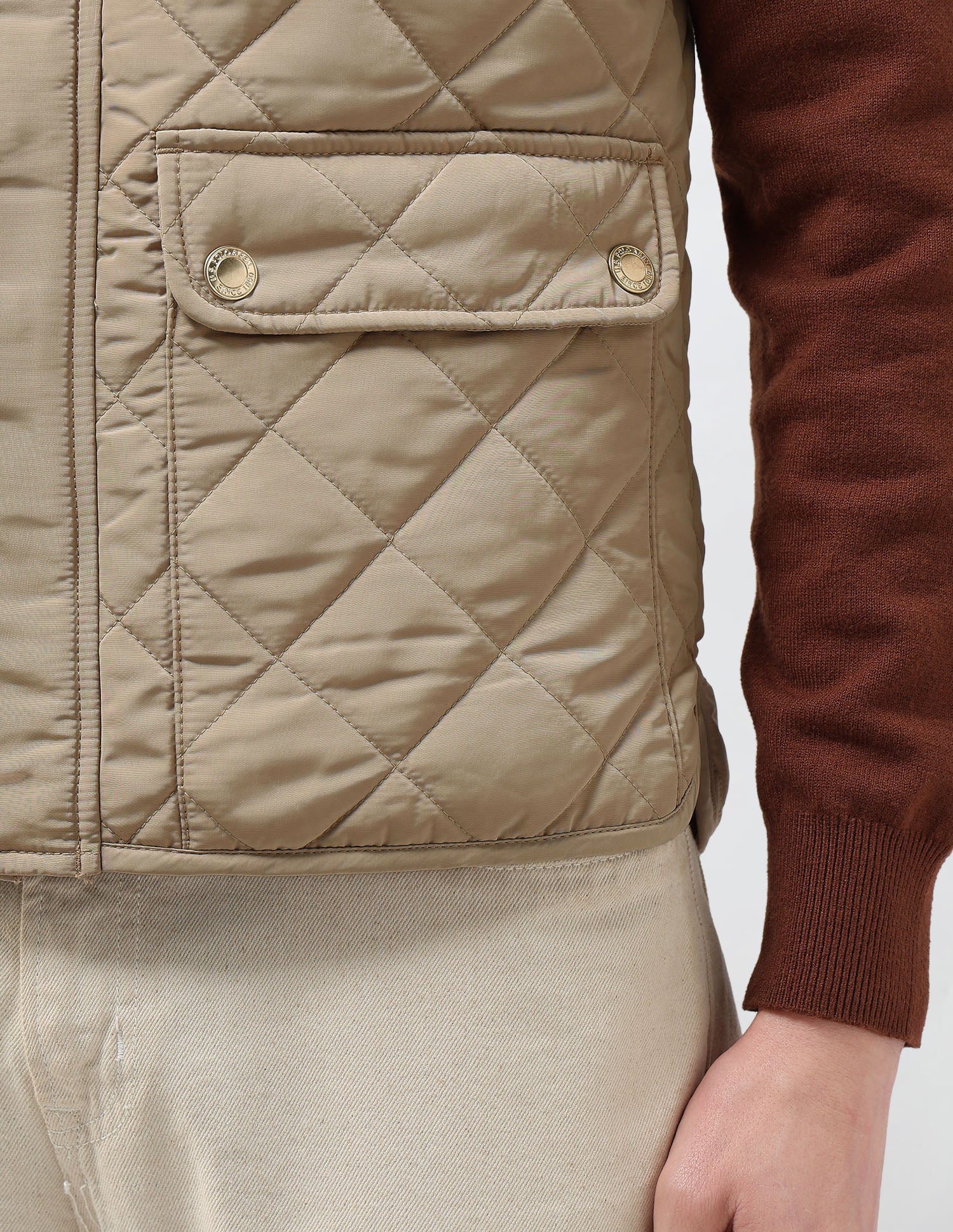 High Neck Solid Quilted Jacket - Image 8