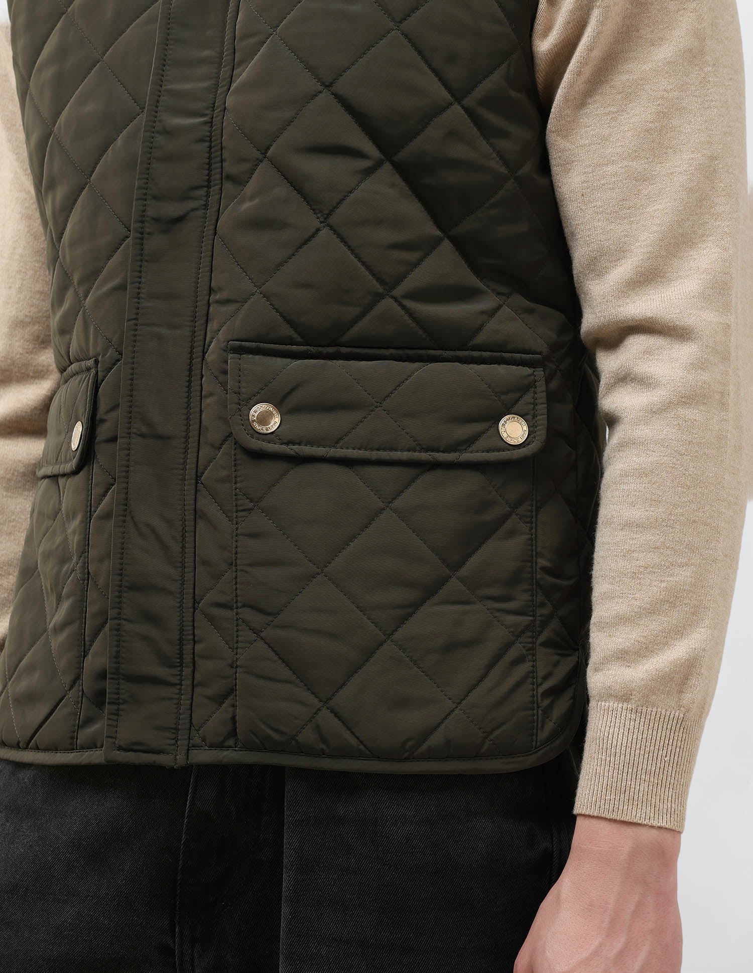 High Neck Solid Quilted Jacket - Image 8