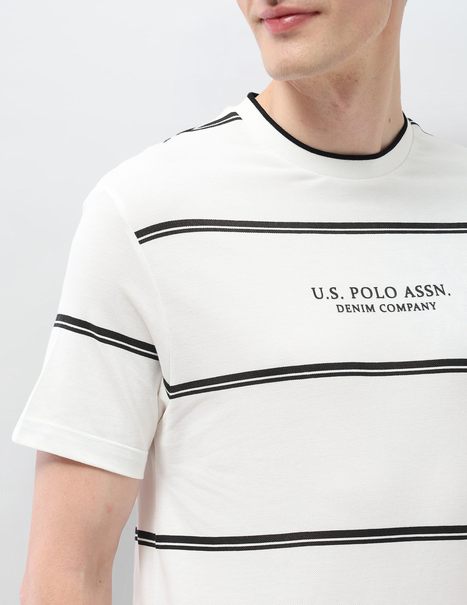 Horizontal Striped Slim Fit Black & Gold T-Shirt - Image 7