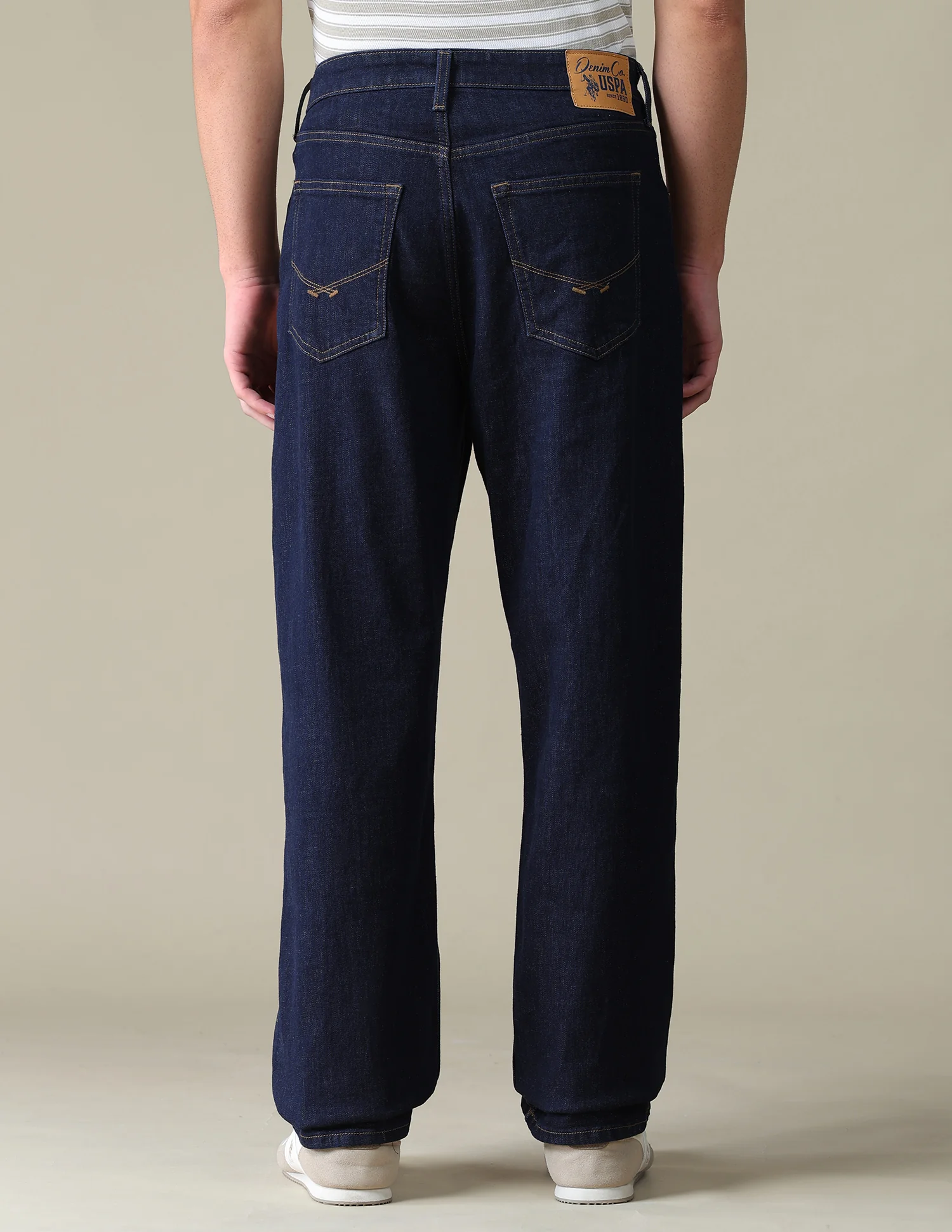 Logan Loose Straight Fit Blue Jeans - Image 5