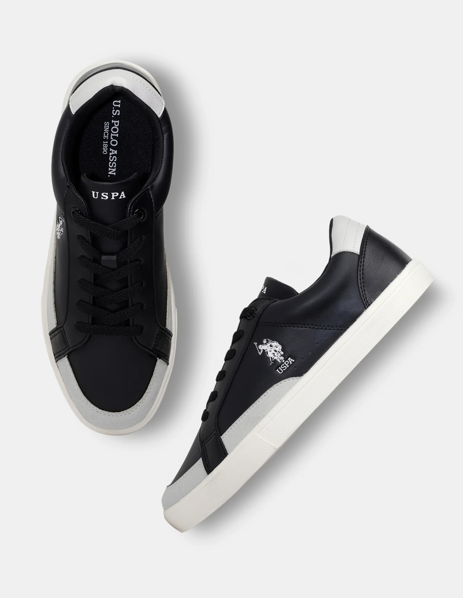 Men Chivery Colour Blocked Sneakers
