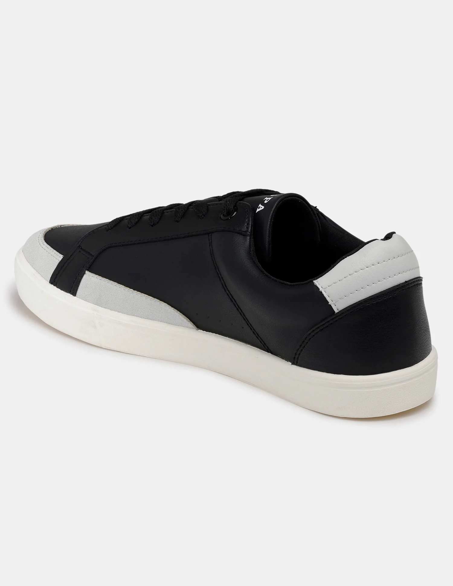 Men Chivery Colour Blocked Sneakers - Image 3