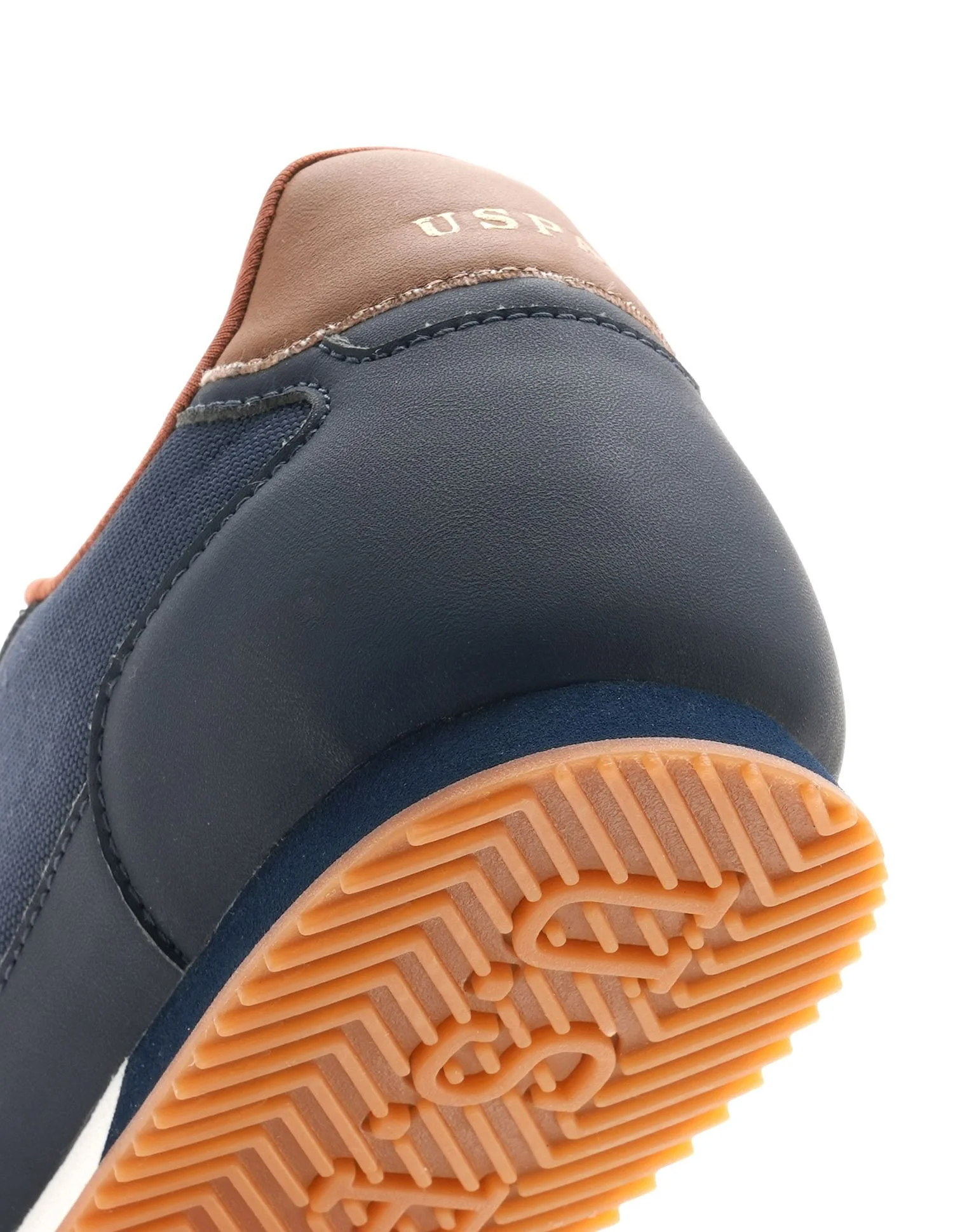 Men Clane 2.0 Colourblocked Sneakers - Image 9