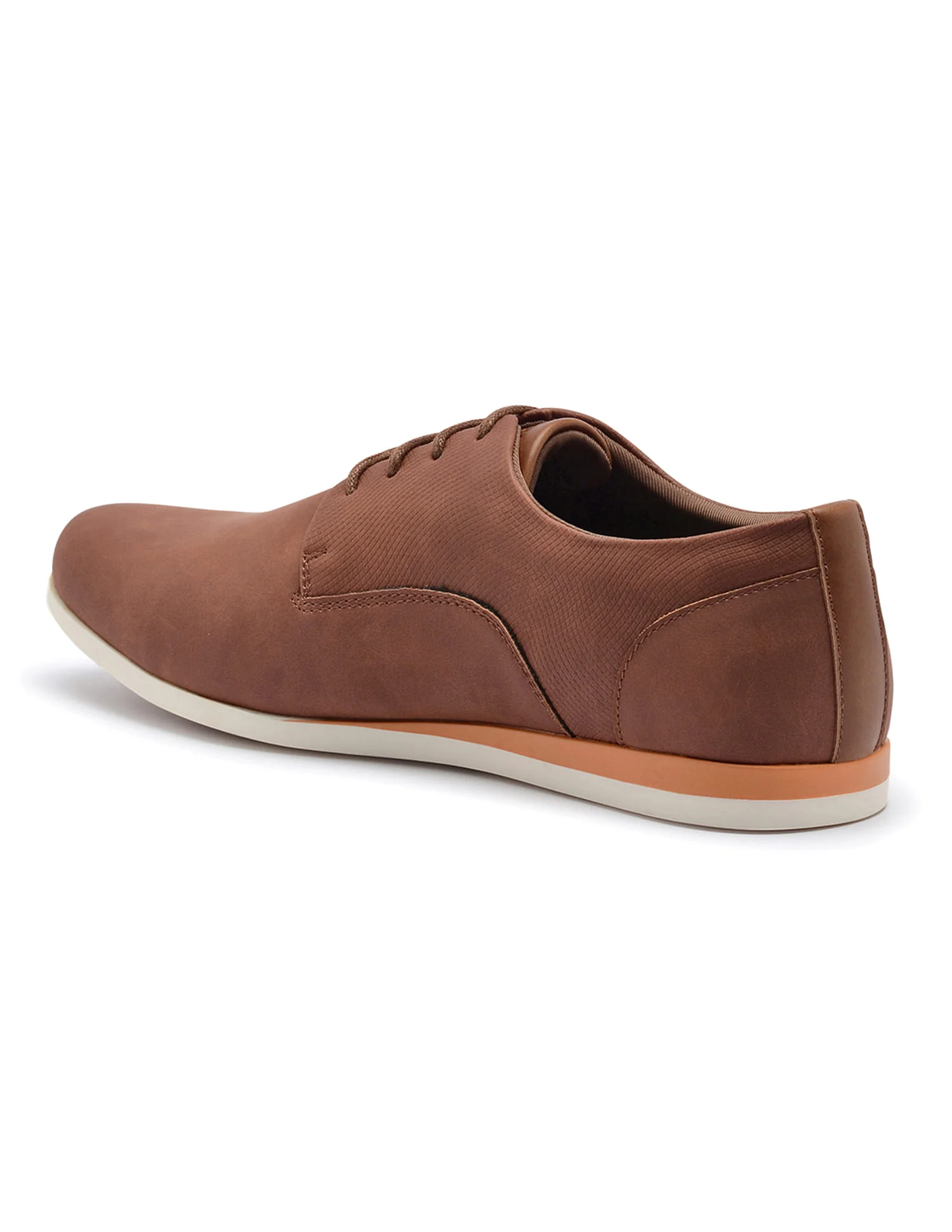 Men Clest 2.0 Round Toe Smart Sneakers - Image 4