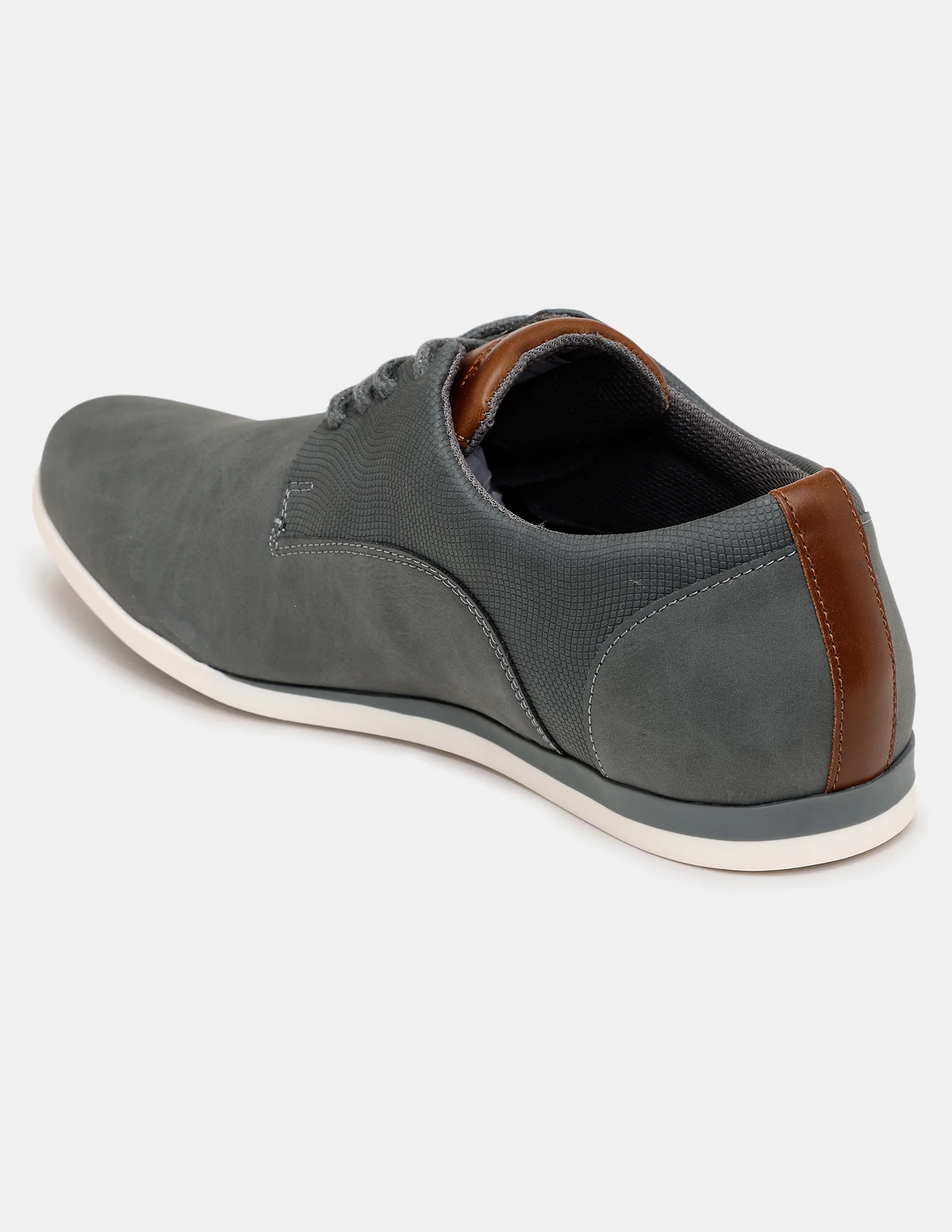 Men Clest 2.0 Solid Shoes - Image 4
