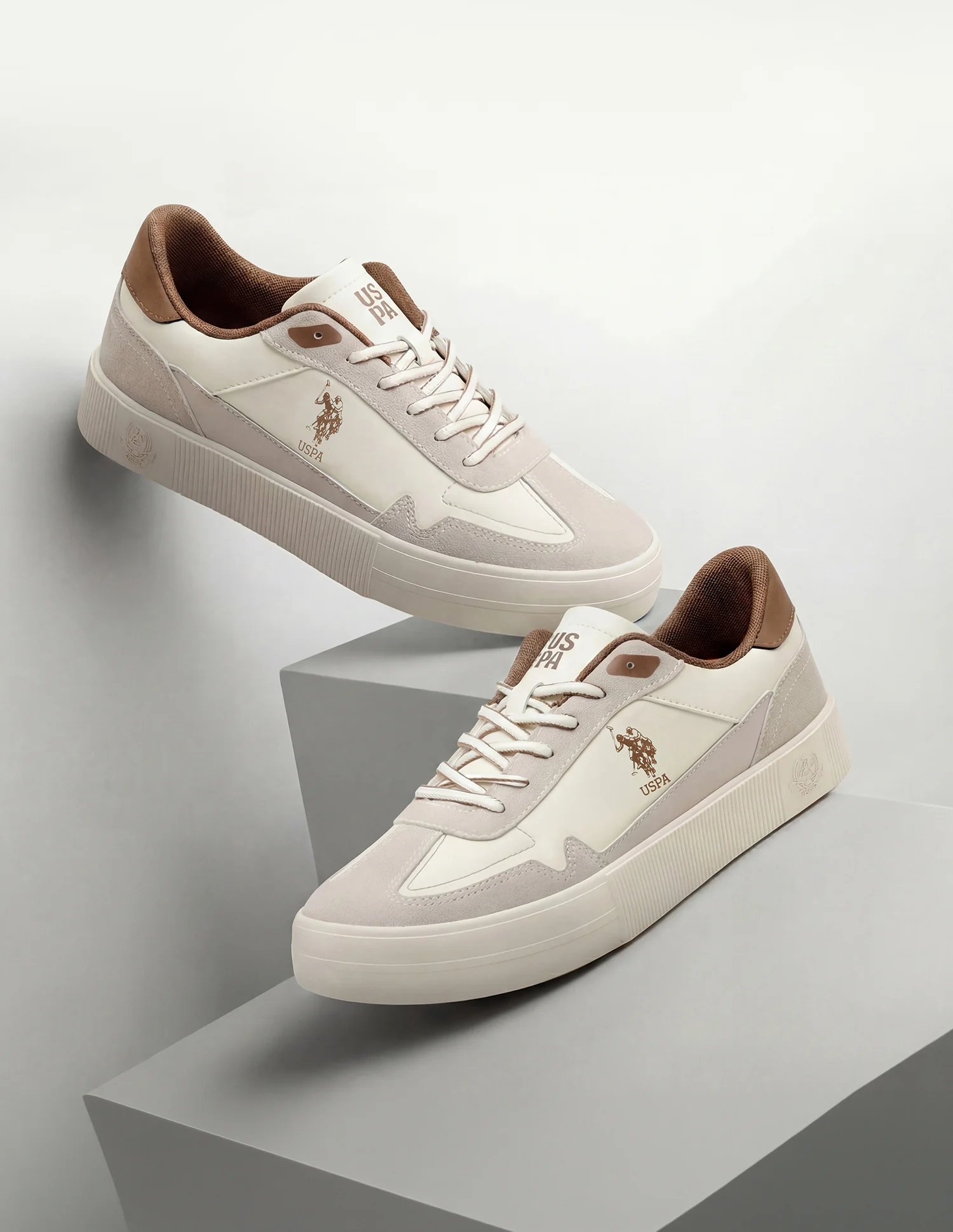 Men Colourblocked Solren Sneakers