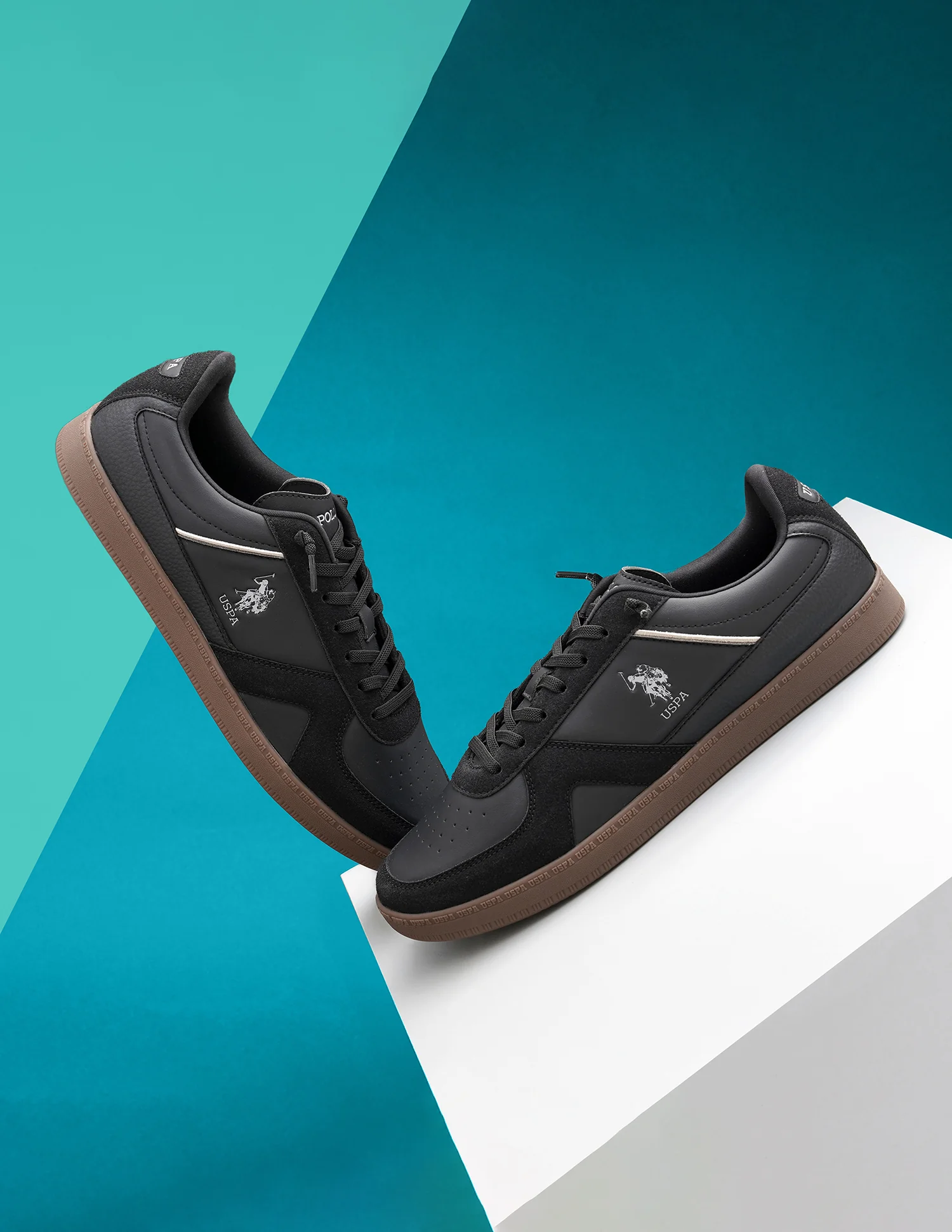 Men Jorge Solid Sneakers
