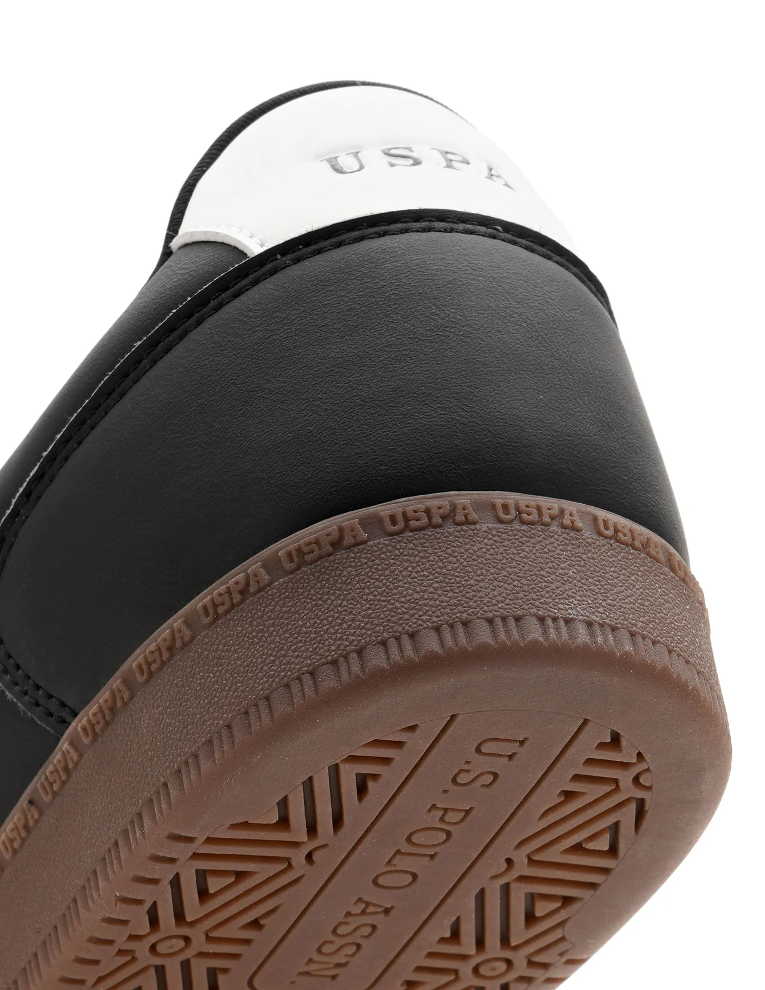 Men Milton Solid Sneakers - Image 9