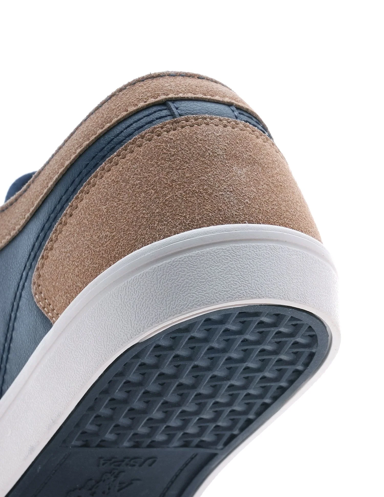 Men Monton 7.0 Colourblocked Sneakers - Image 9
