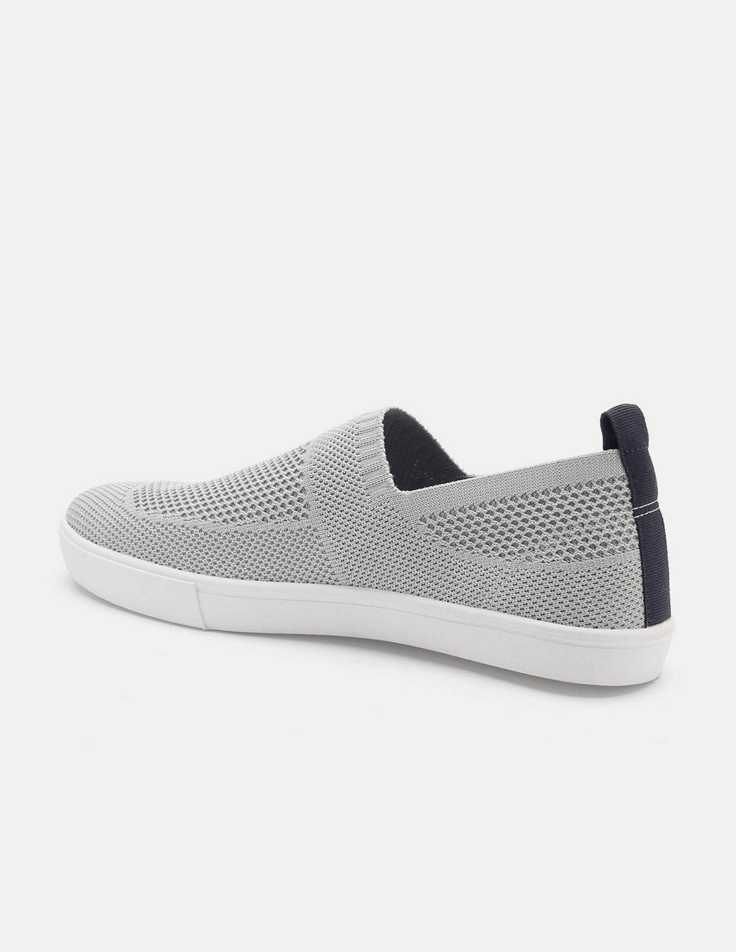 Men Octavia 3.0 Slip On Sneakers - Image 4