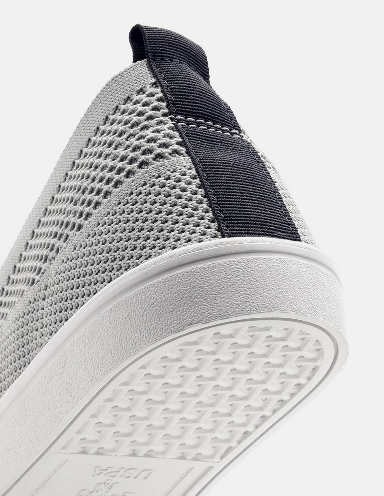 Men Octavia 3.0 Slip On Sneakers - Image 9