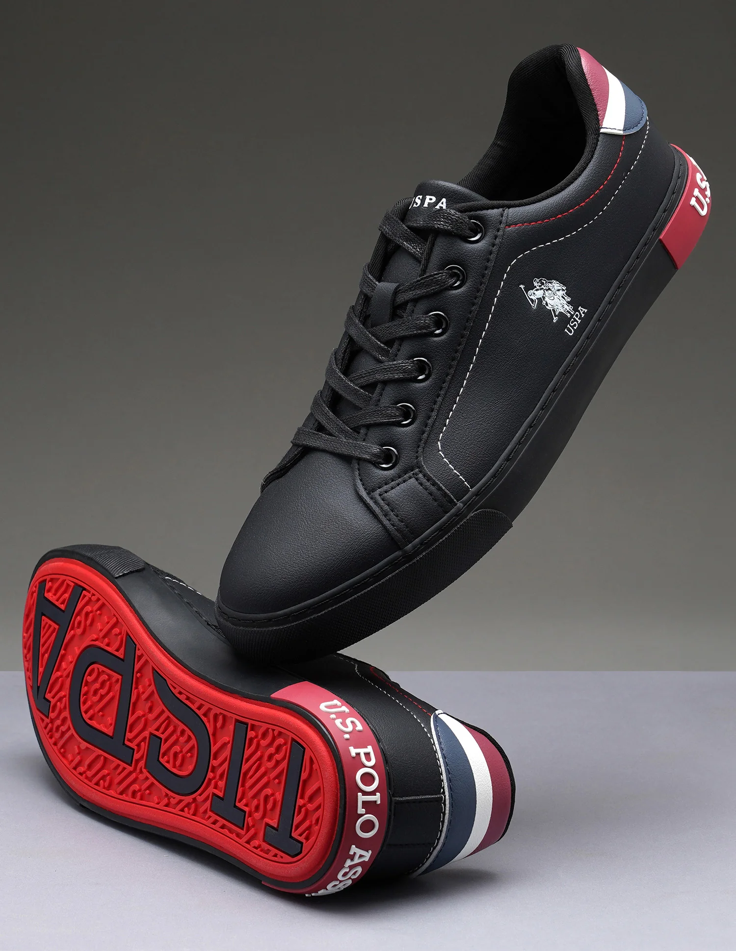 Men Solid Rojas 3.0 Sneakers