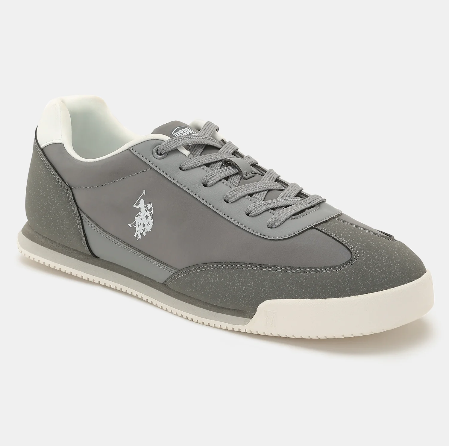 Men Solid Treviri Sneakers - Image 2