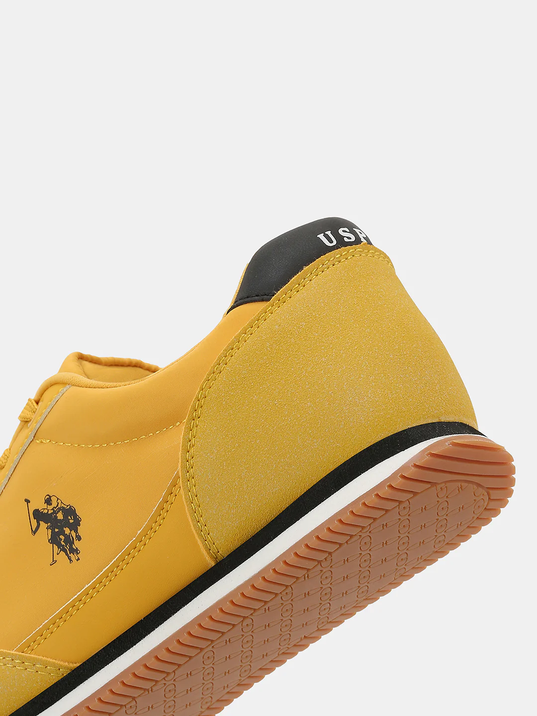 Men Solid Treviri Sneakers - Image 5