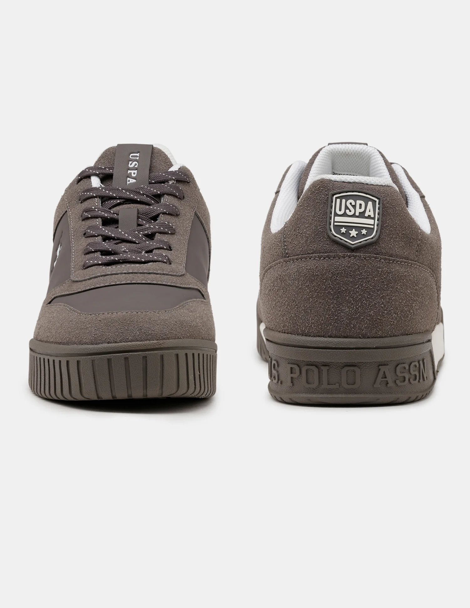 Men Wilber Round Toe Sneakers - Image 8