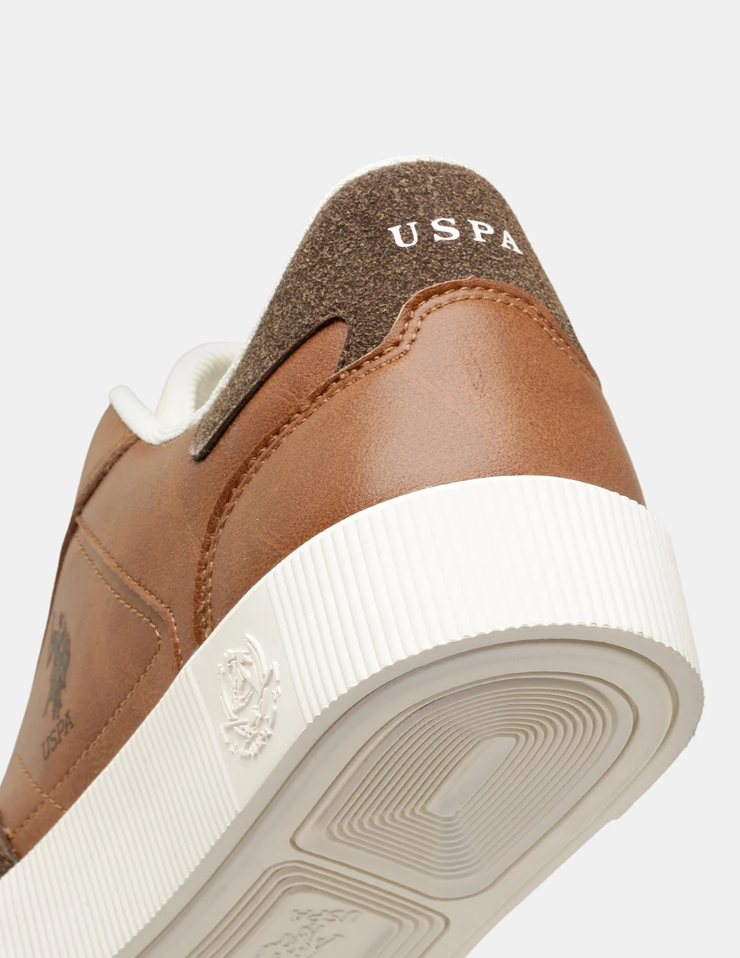 Men Zyron Round Toe Sneakers - Image 9