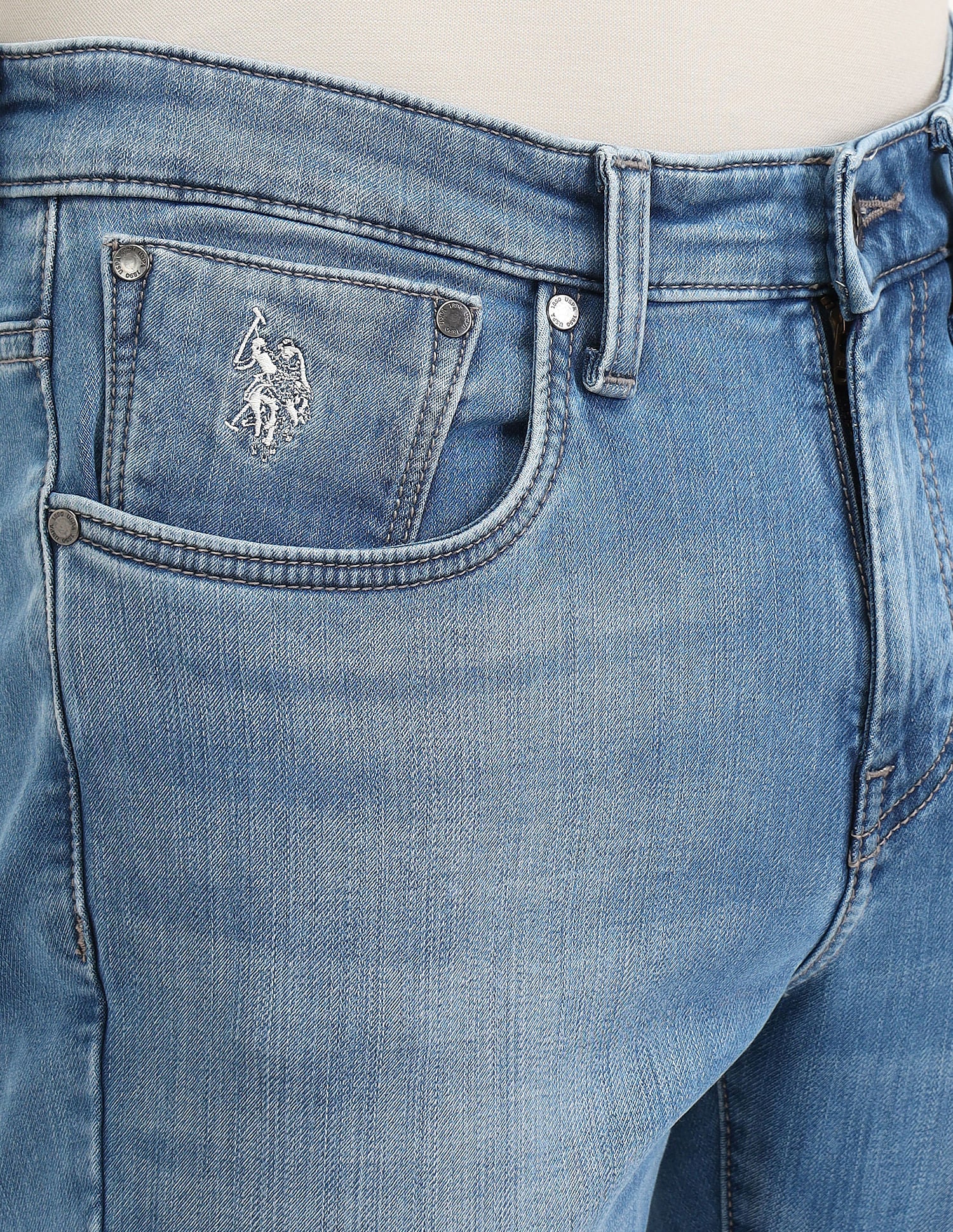 Mid Rise Light Wash Jeans - Image 7