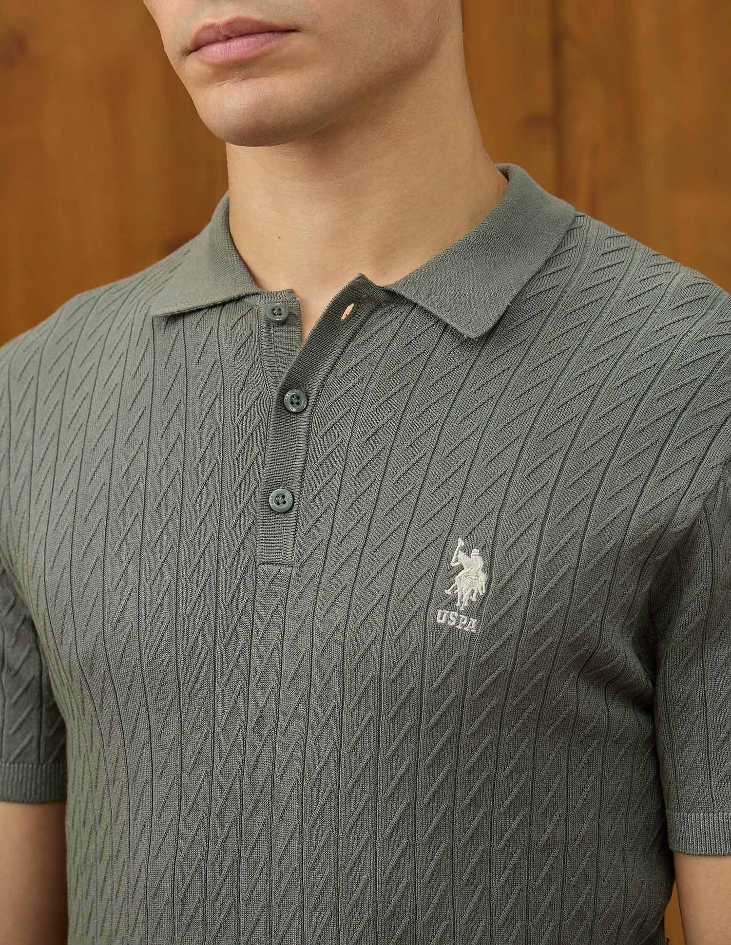 Patterned Knit Equestrian Aisle Theater Polo Shirt - Image 7