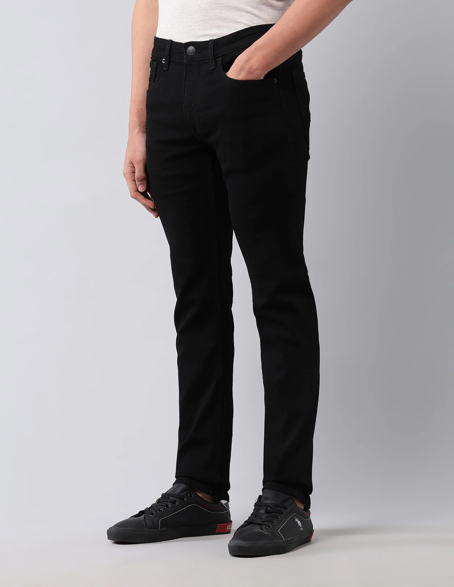 Regallo Skinny Fit Black Jeans - Image 4