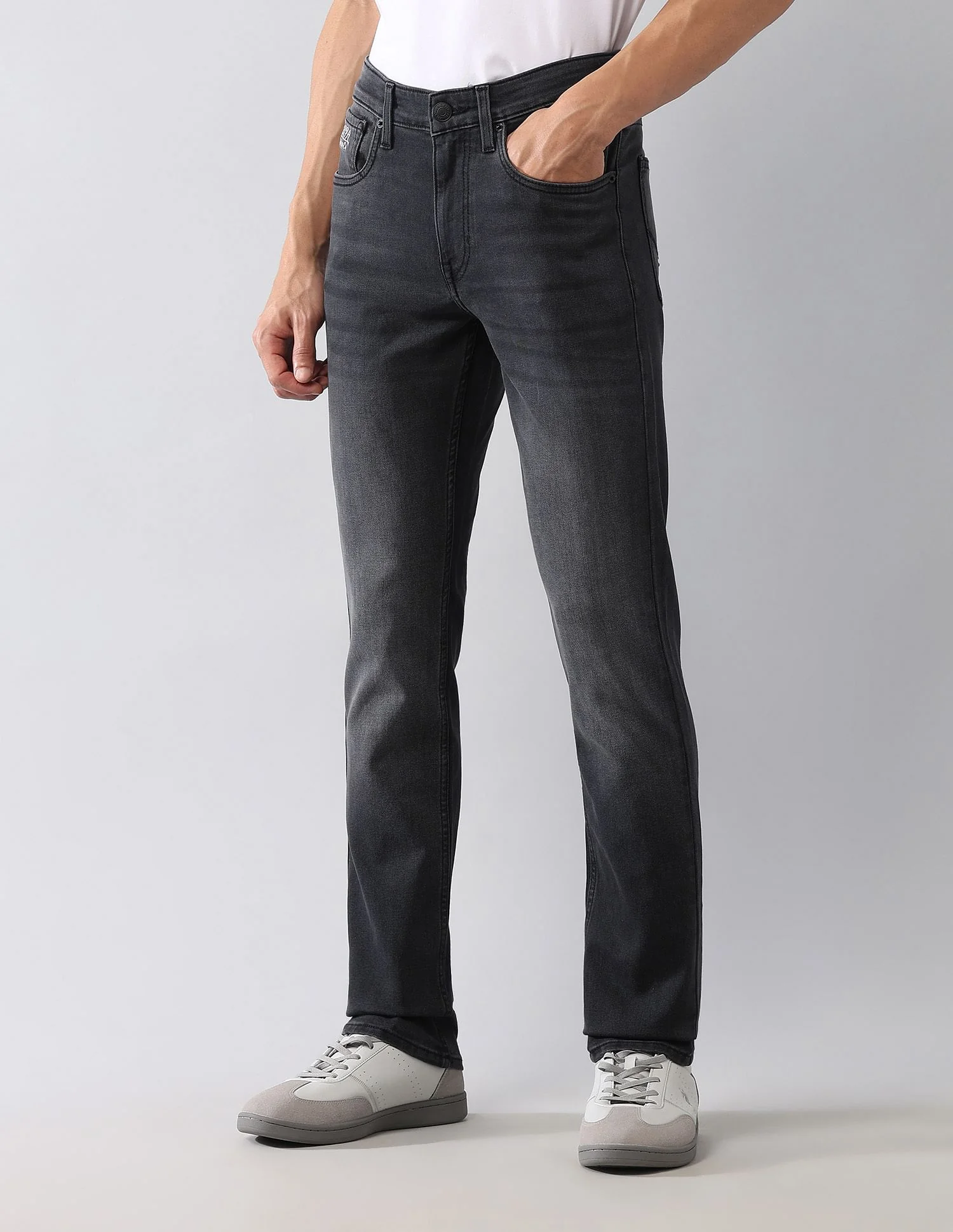 Regallo Skinny Fit Black Jeans - Image 4