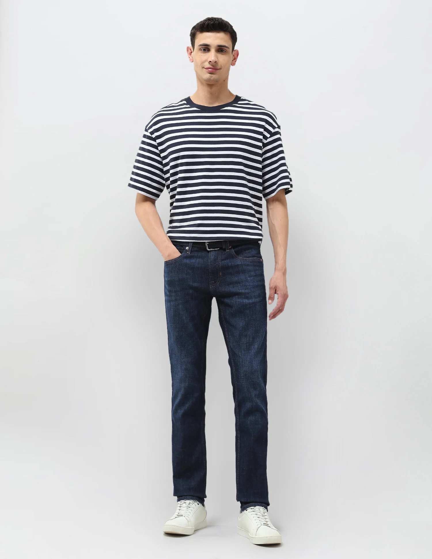 Regallo Skinny Fit Blue Jeans - Image 3
