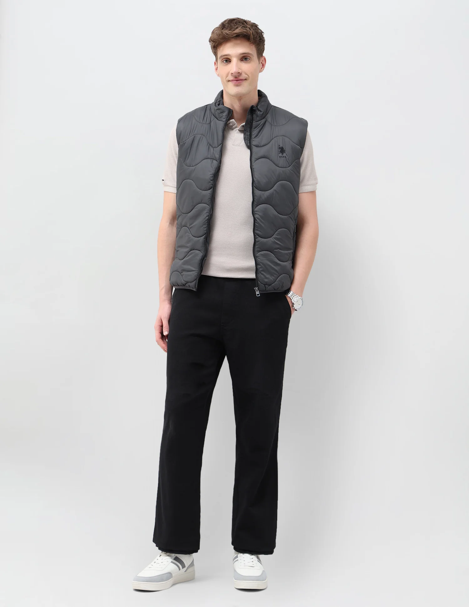 Regular Fit Sleeveless Quilted Jacket - Image 3