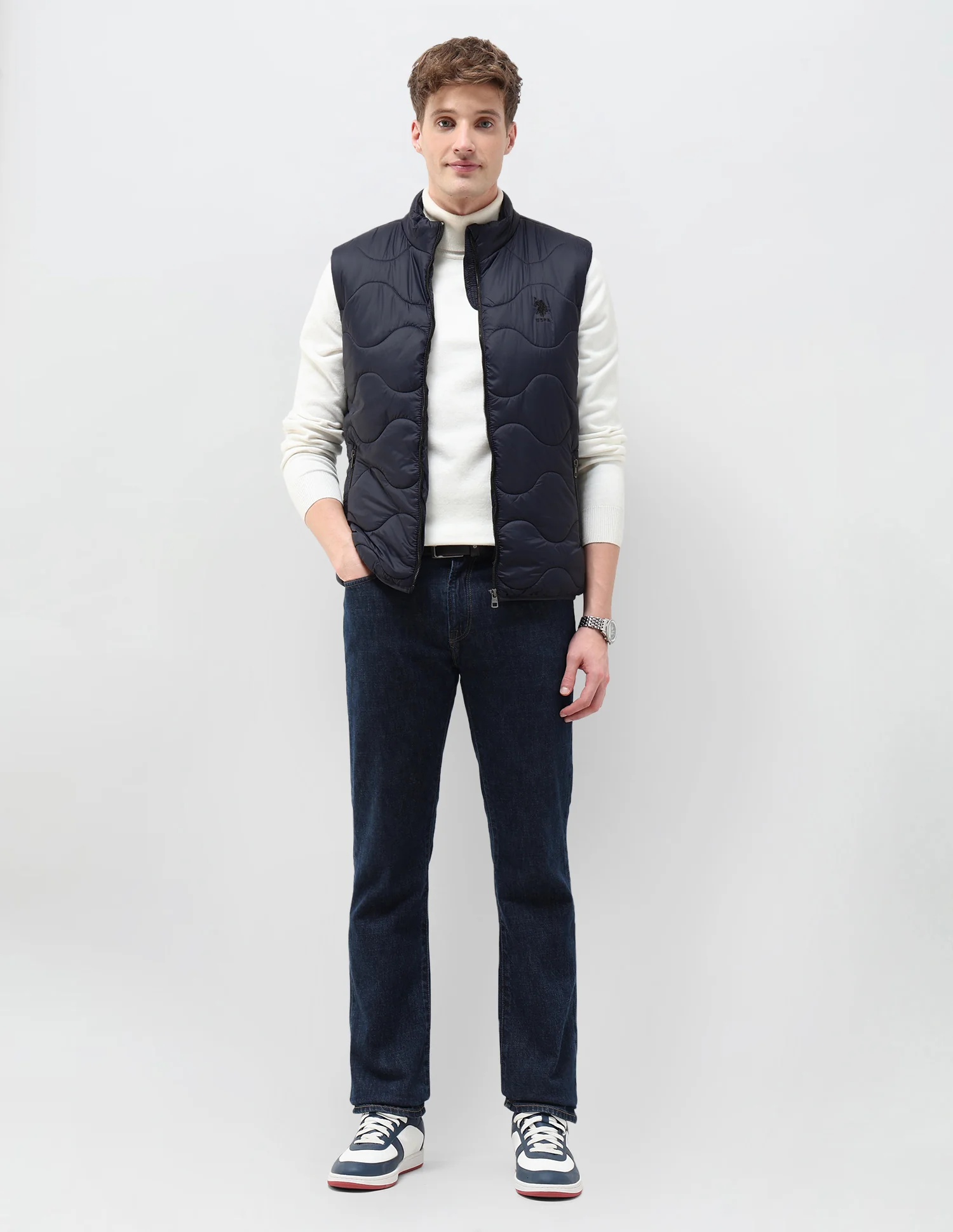 Regular Fit Sleeveless Quilted Jacket - Image 3