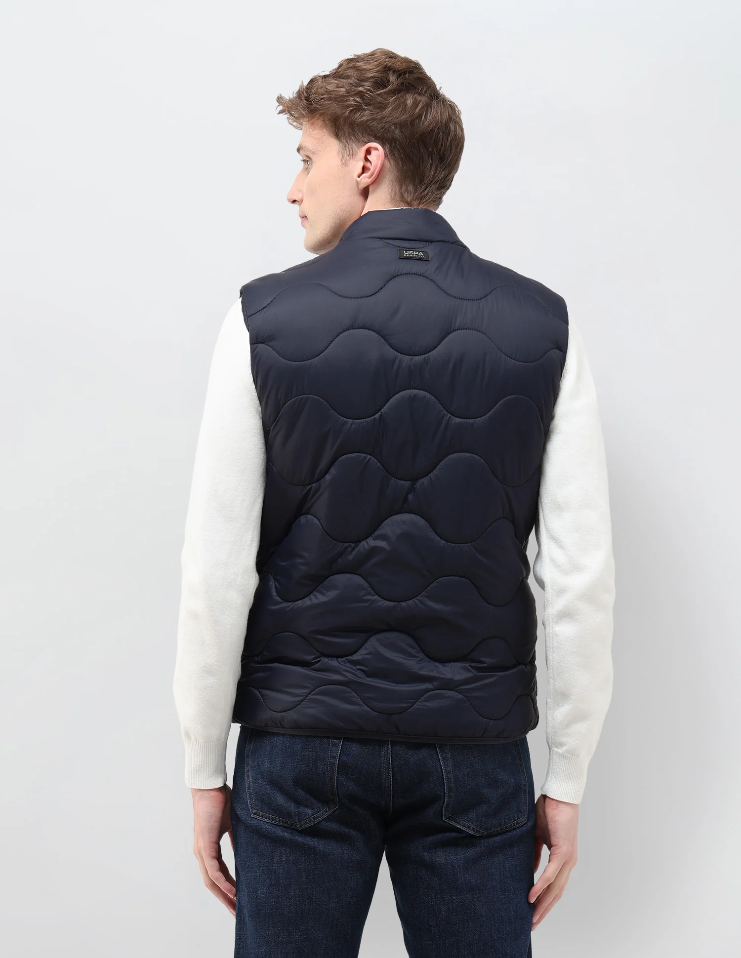 Regular Fit Sleeveless Quilted Jacket - Image 5