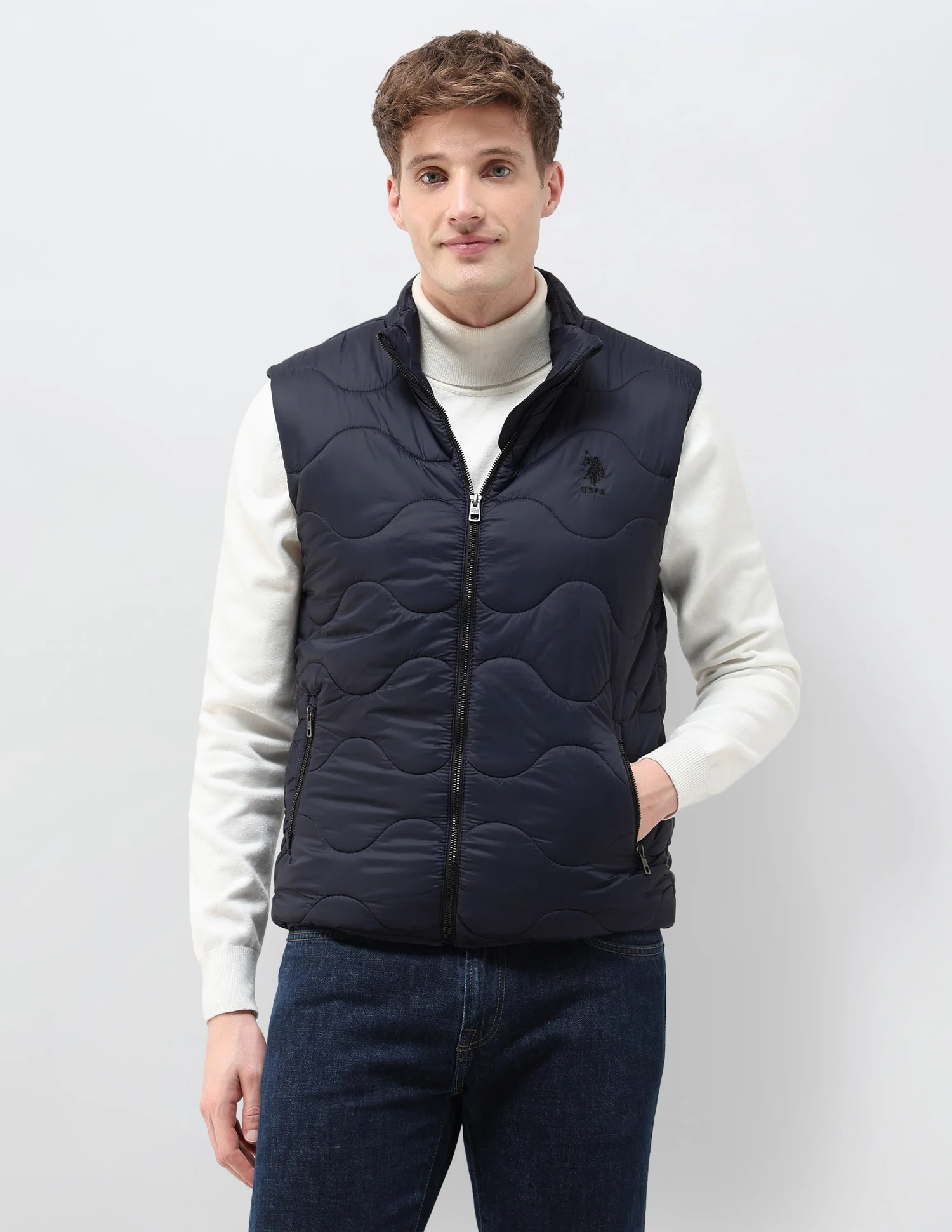 Regular Fit Sleeveless Quilted Jacket - Image 6