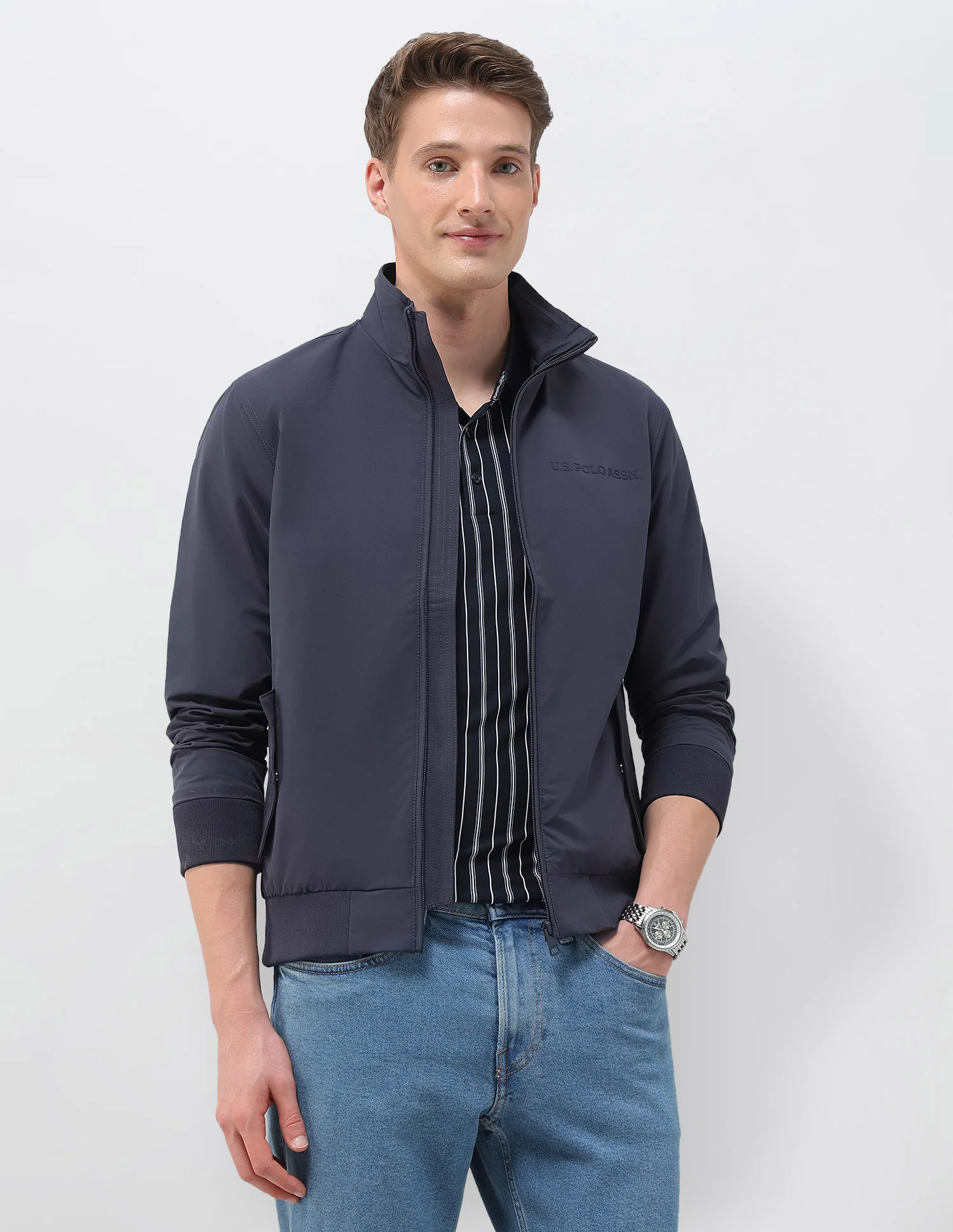 Regular Fit Solid Casual Jacket