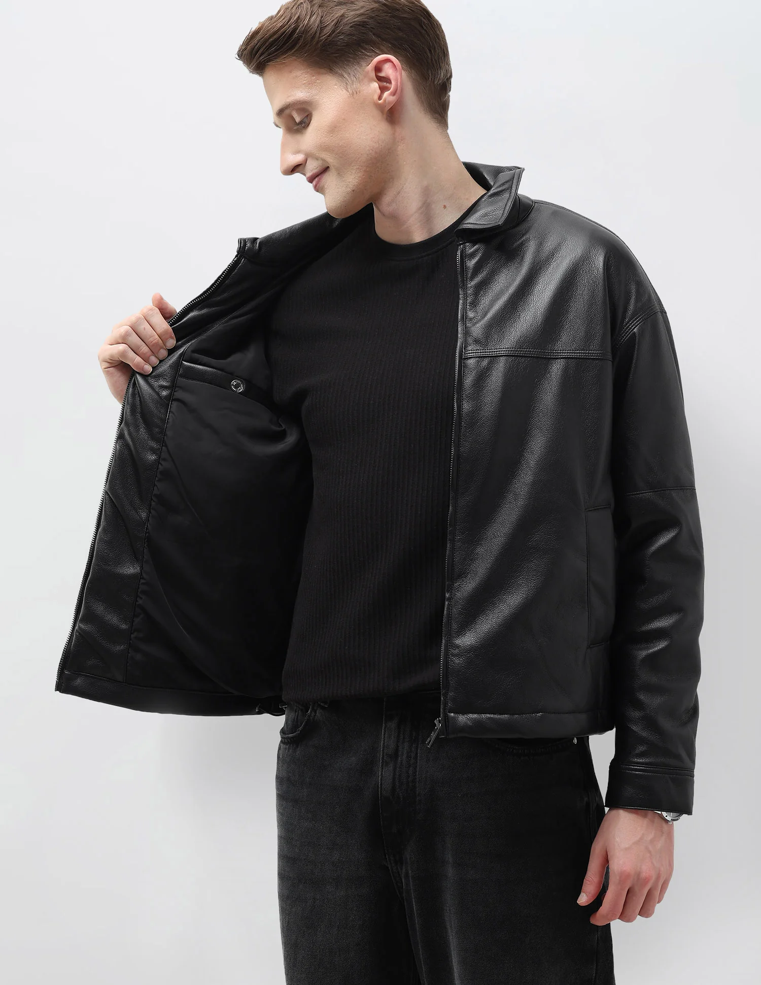 Regular Fit Solid Leather Jacket - Image 10