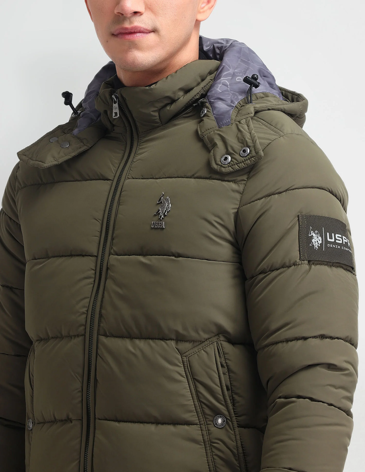 Regular Fit Solid Padded Jacket - Image 7