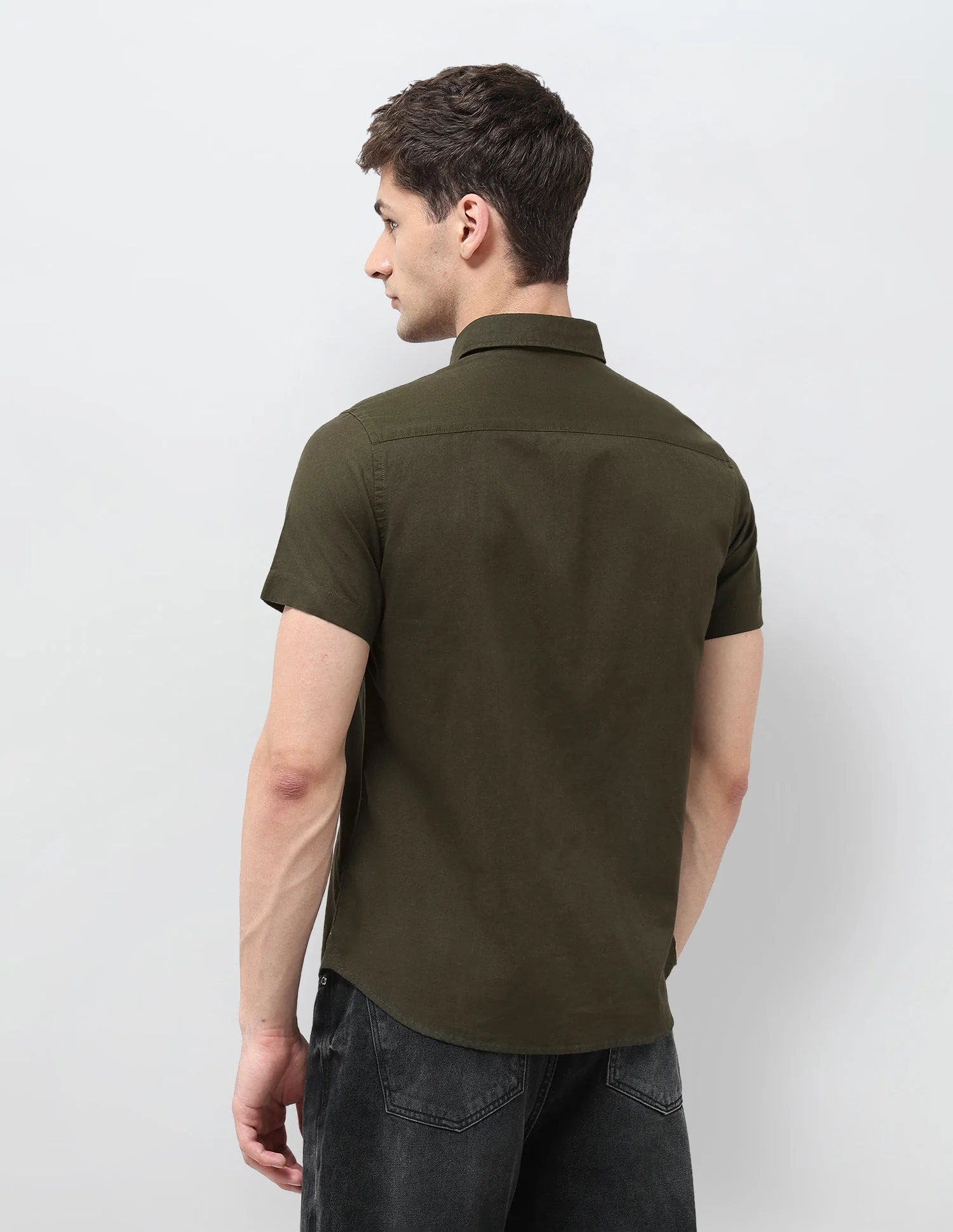 Regular Fit Solid Shirt - Image 5