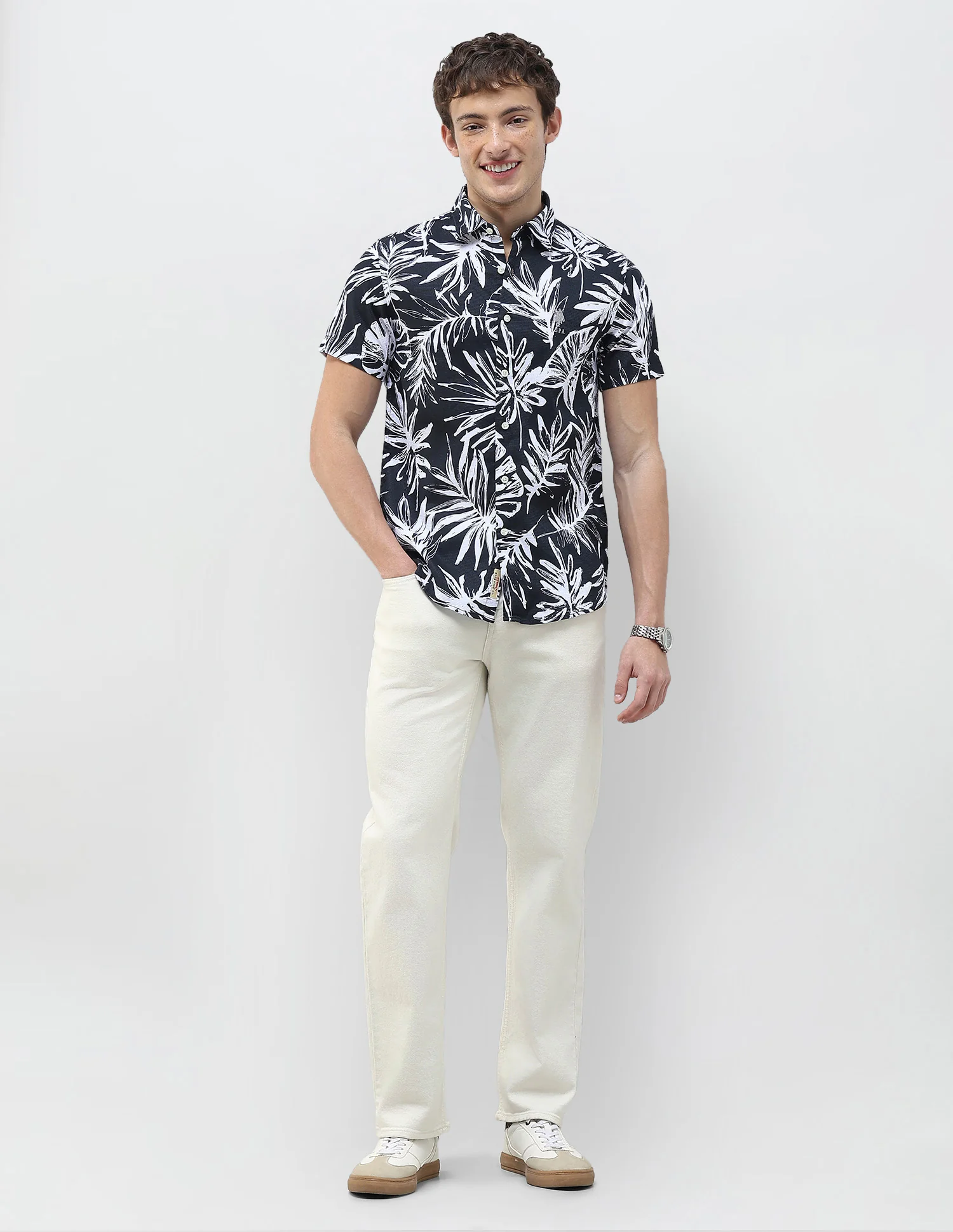 Regular Fit Tropical Printed Shirt - Image 3