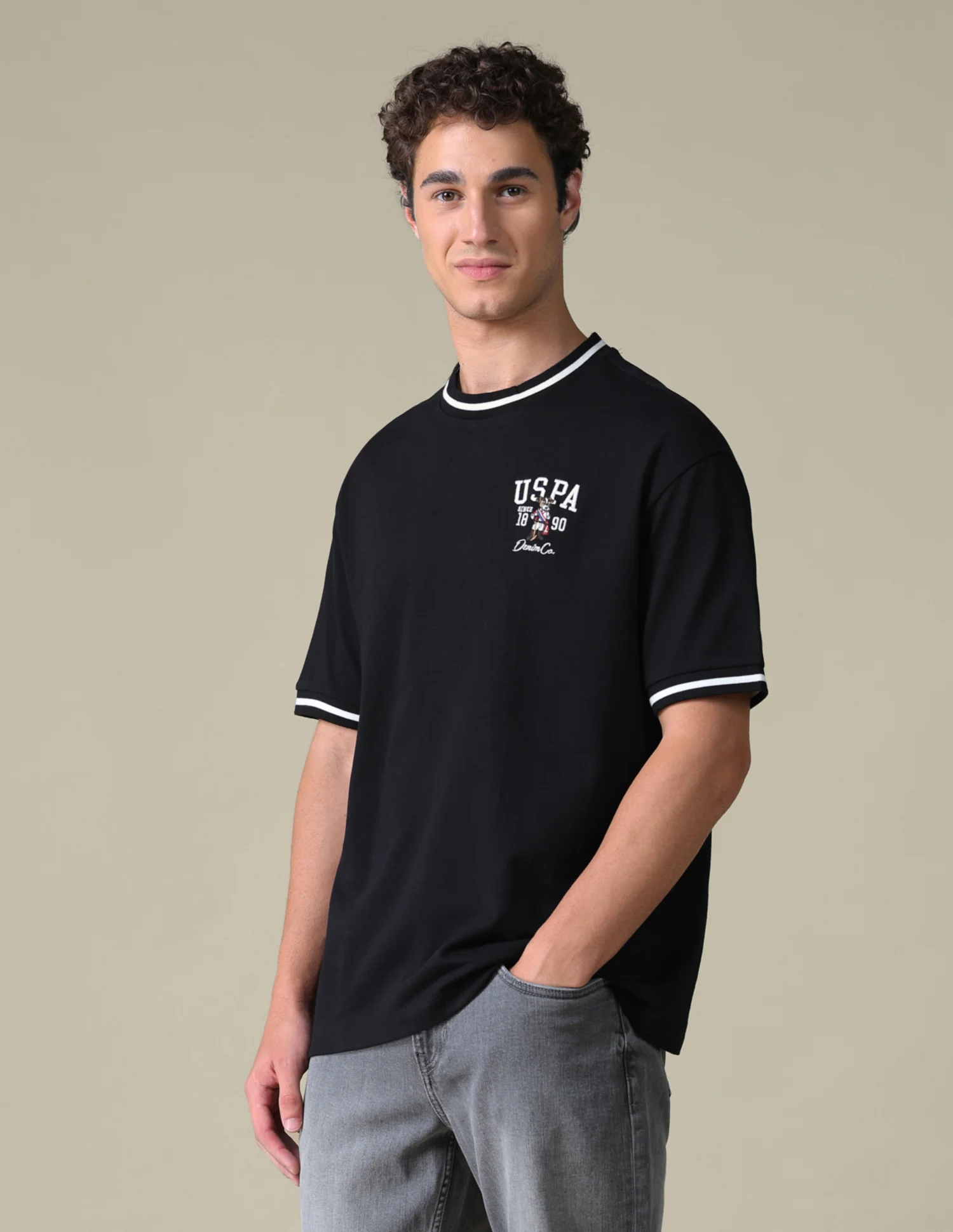 Relaxed Fit Solid T-Shirt - Image 4