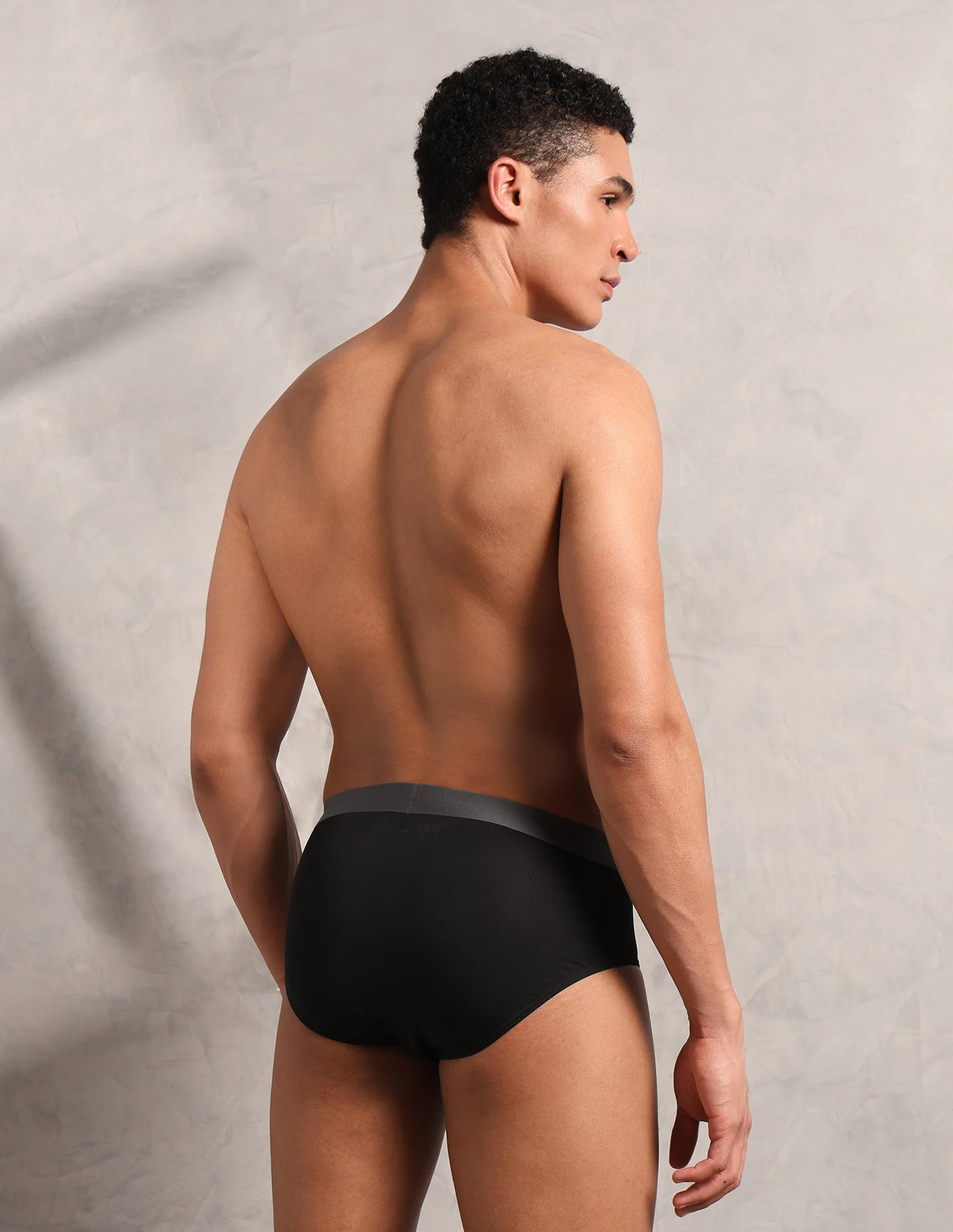 Seamless Sports RB003 Mesh Brief - Image 5