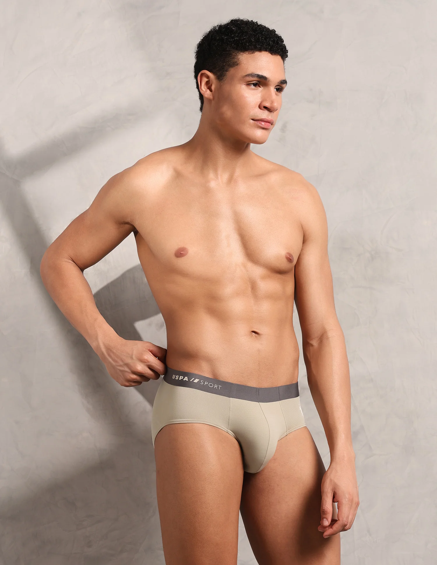 Seamless Sports RB003 Mesh Brief - Image 4
