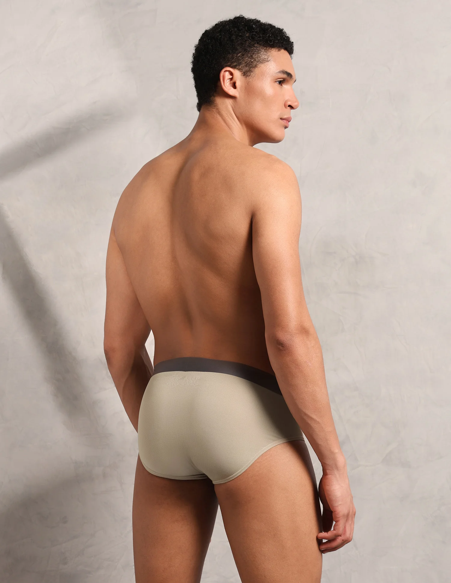 Seamless Sports RB003 Mesh Brief - Image 5